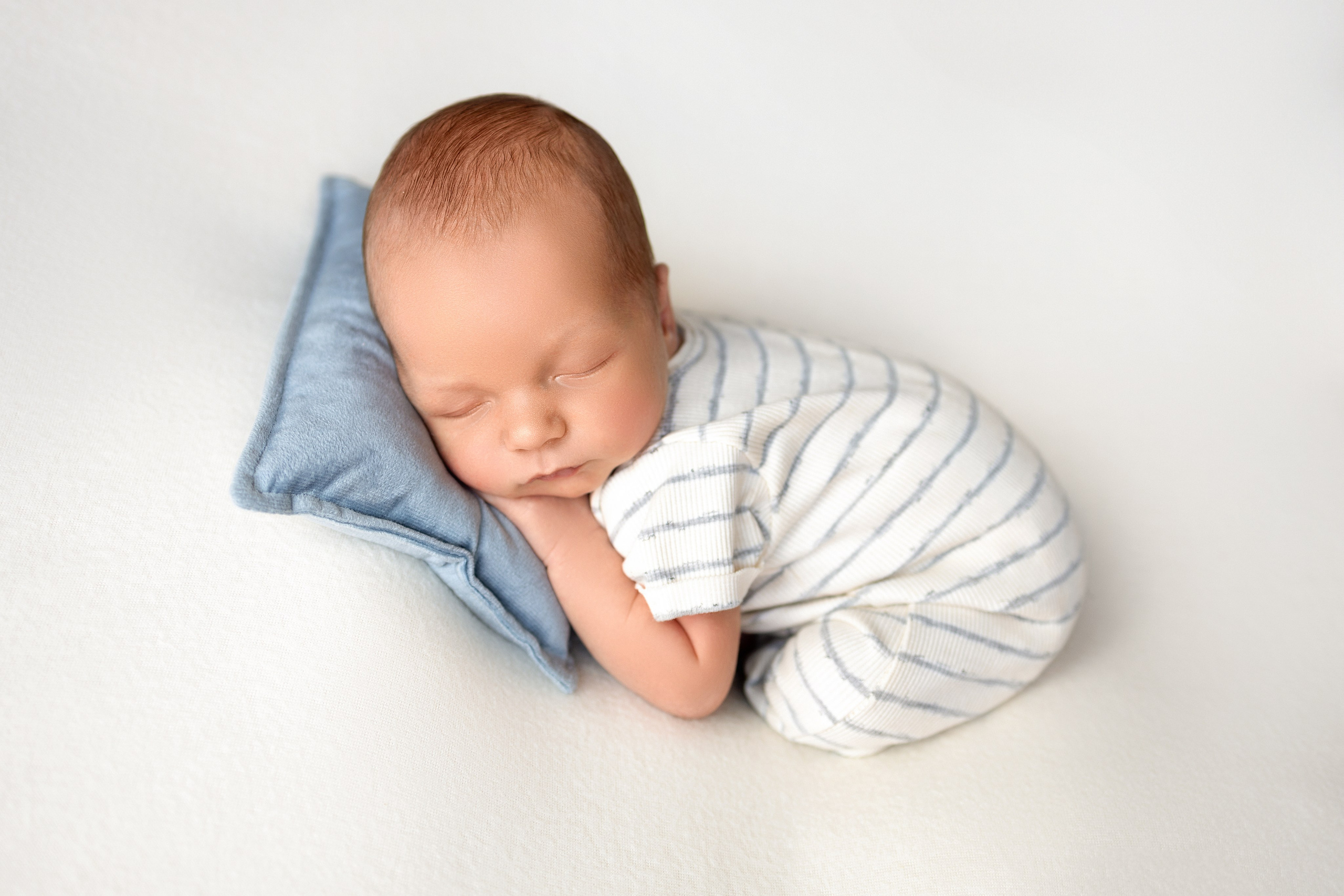 Новорожденные. Фотограф новорожденных в г. Ростове-на-Дону Инна Дурасова