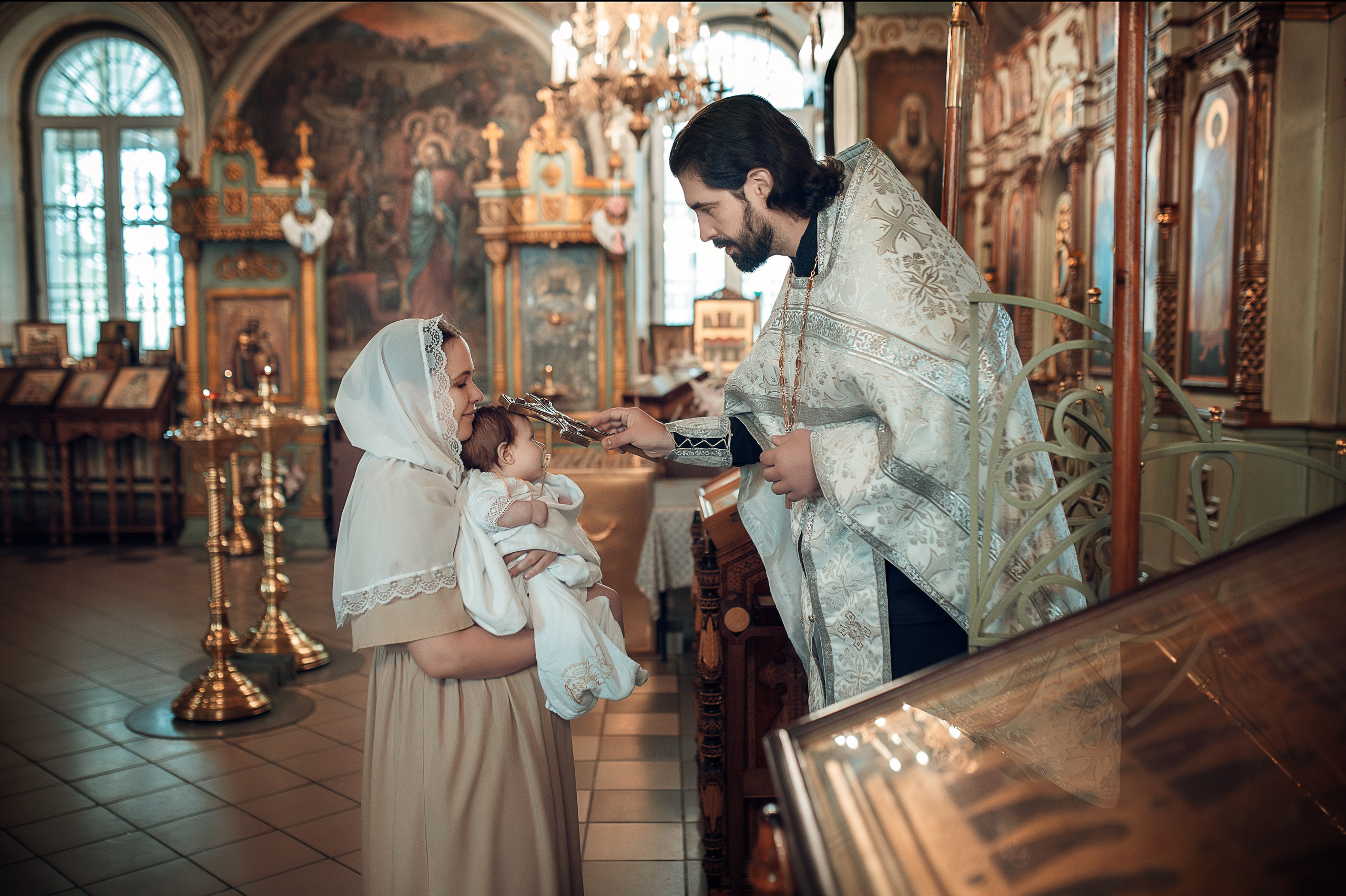 Фотосессия крещения младенца в Болтино