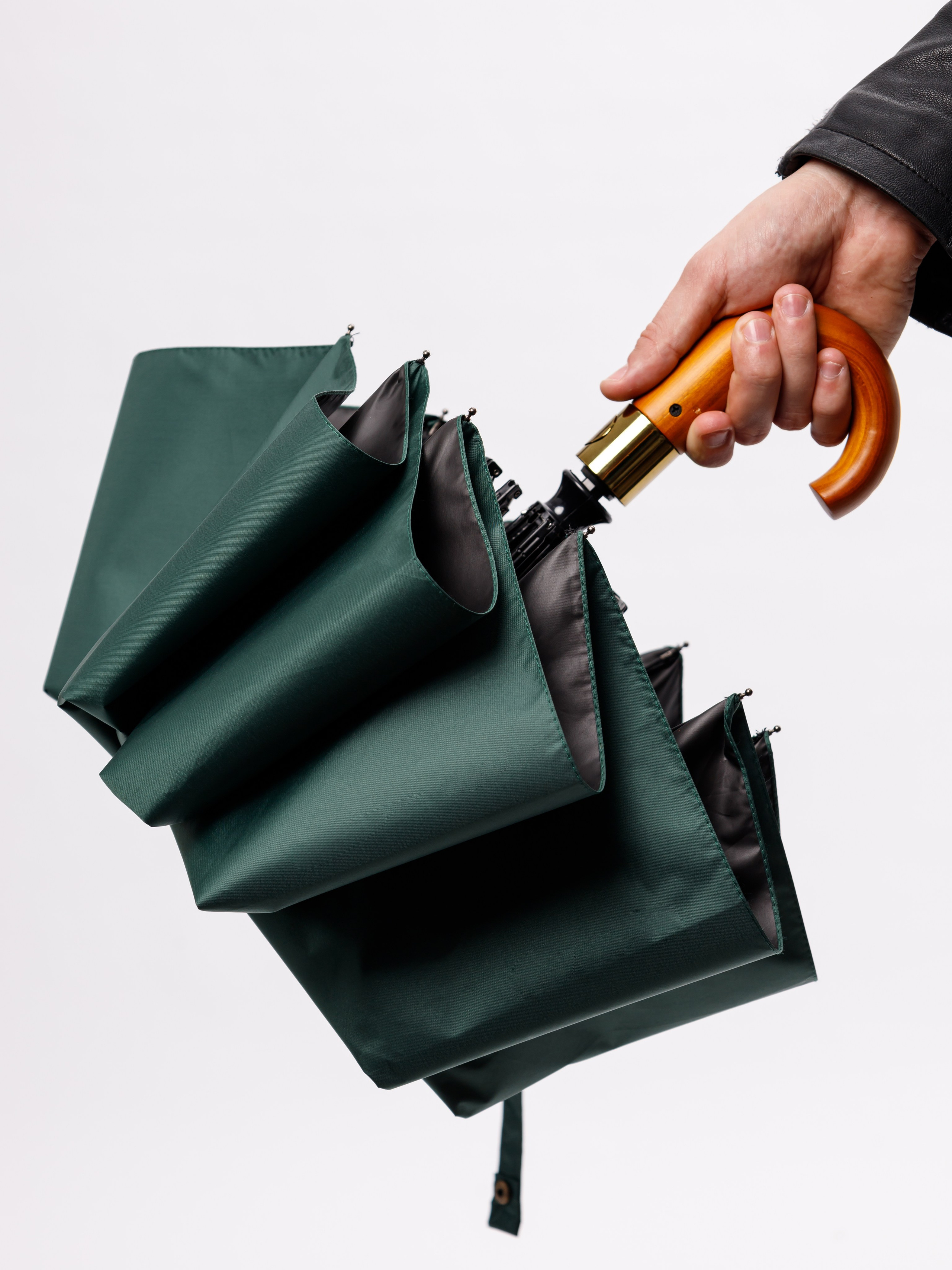 Предметная съёмка на белом фоне. Главная