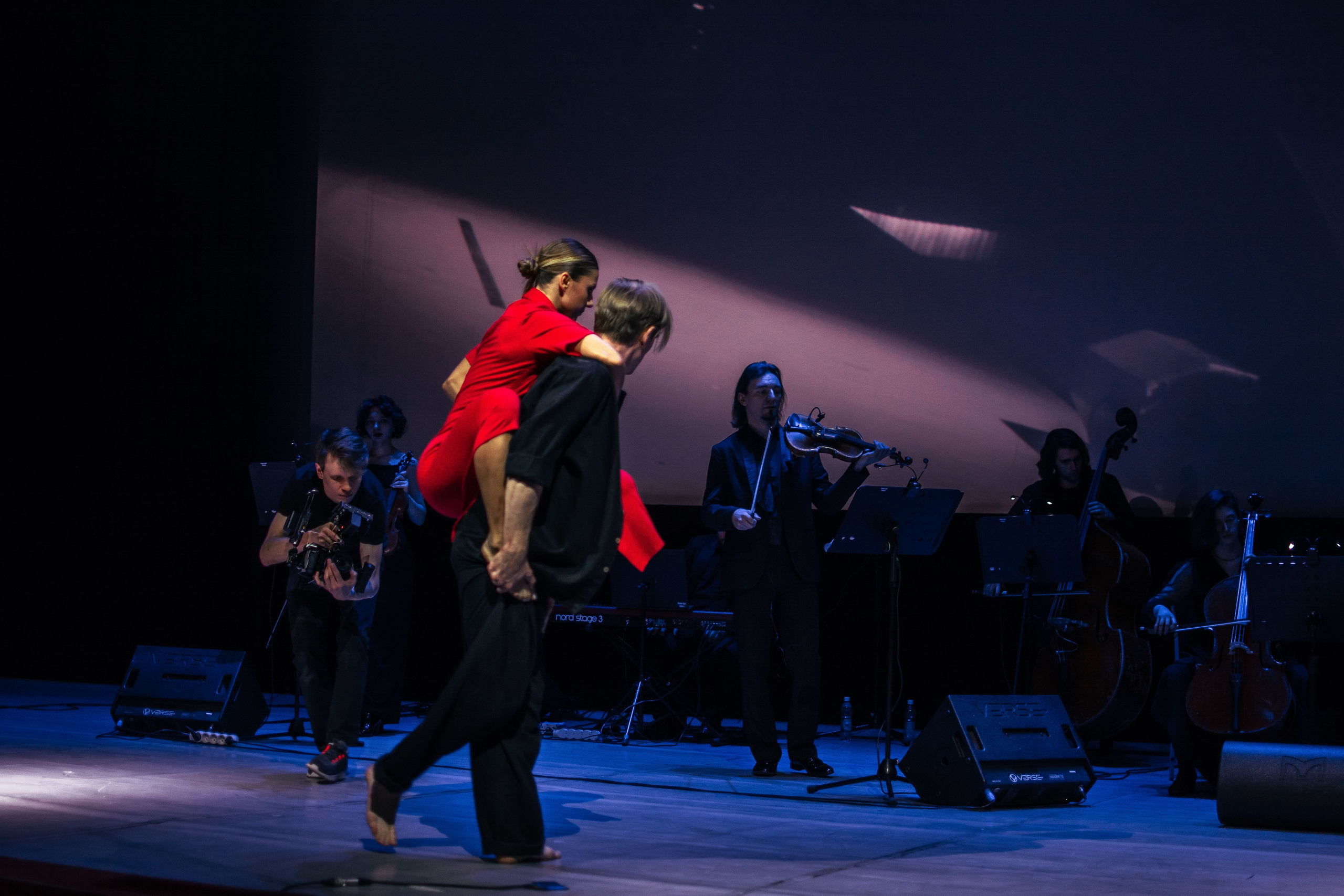 Концерт оркестра Cinematica. Репортажный фотограф в Новосибирске