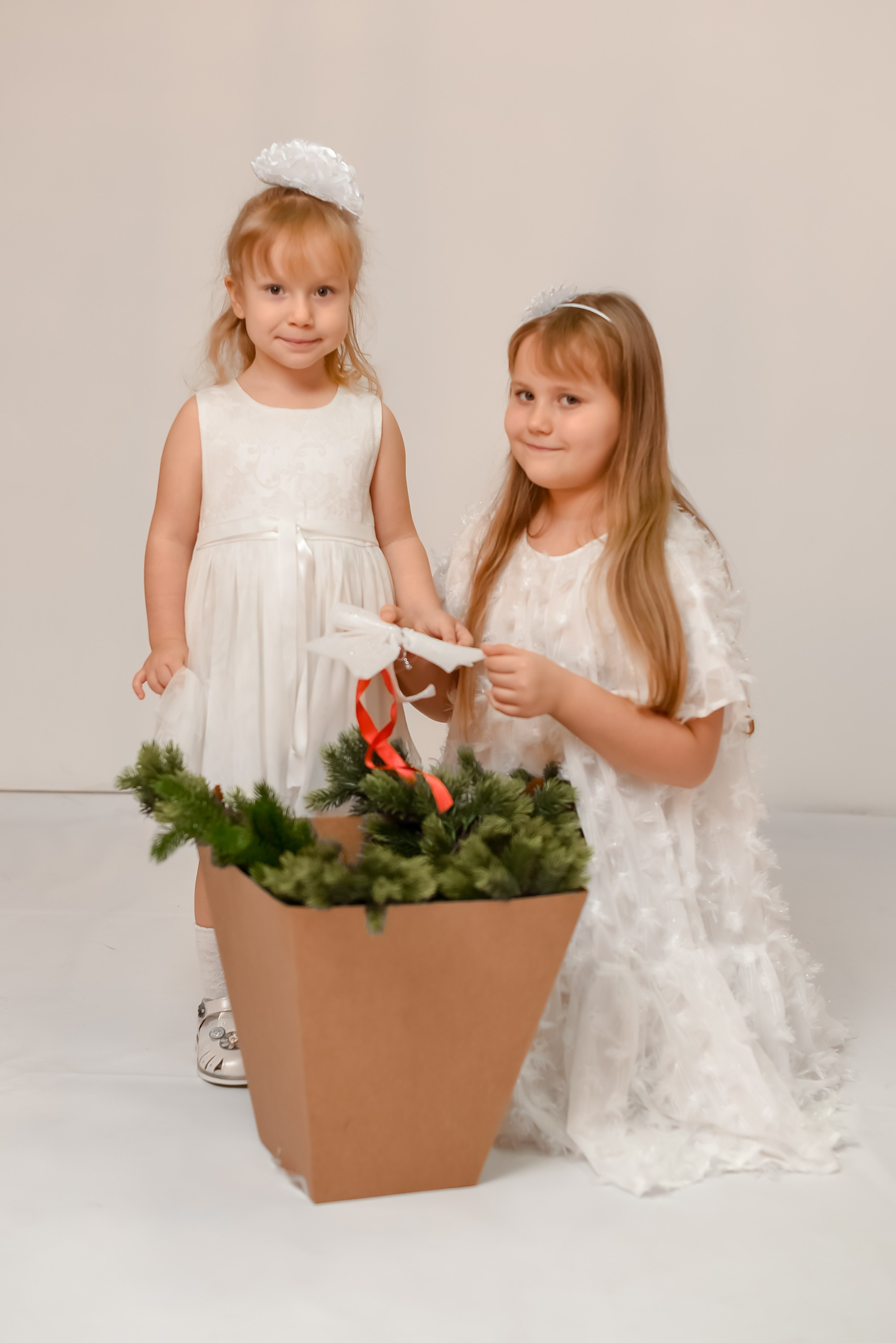 Новогодняя семейная фотосессия 2026 г. Фотограф Тула творческие фотосессии недорого Ольга Ромашина