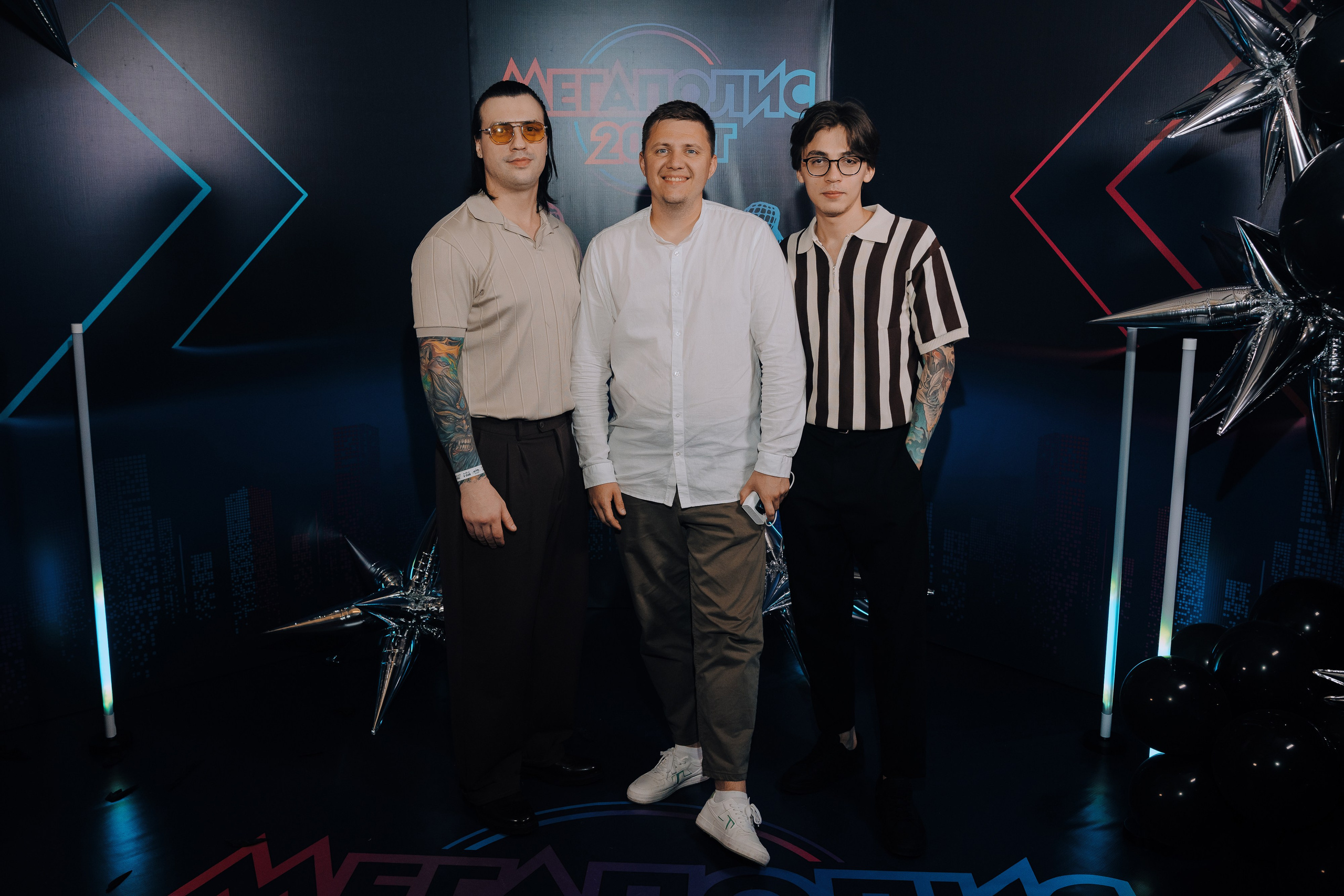 20 ЛЕТ МЕГАПОЛИС ЧЕЛЯБИНСК ХЕДЛАЙНЕР ЕЛКА. Репортажный фотограф Зуев Роман г. Челябинск