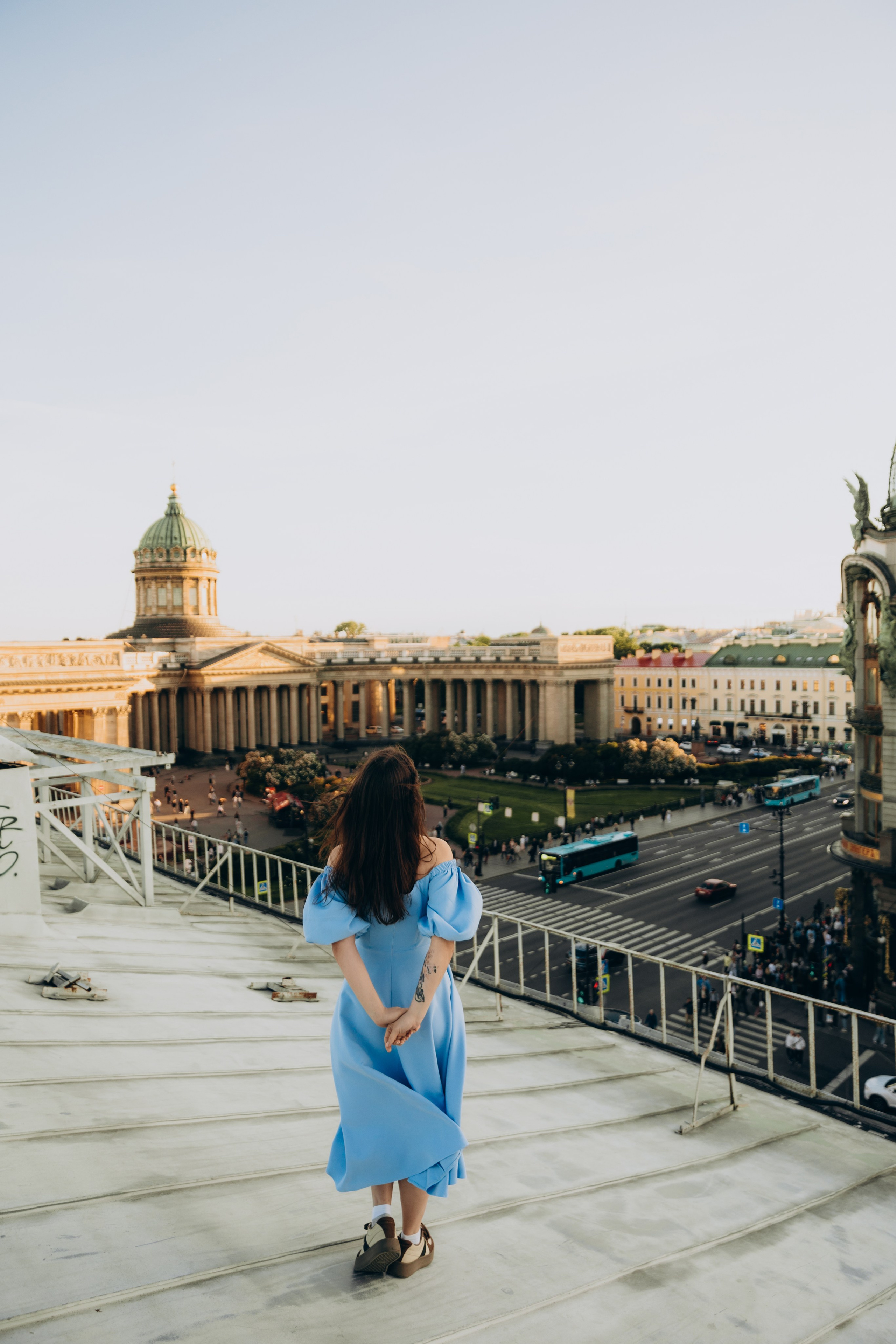 Фотосессия на крыше в Санкт-Петербурге, с видом на Зингер, Казанский собор, Думскую башню и Спас-на-Крови