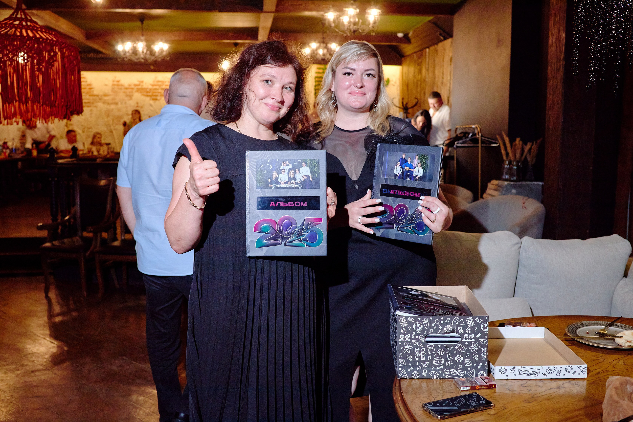 Выпускной 35 Сош. Фотограф Выпускные альбомы Таганрог Сергей Коробченко