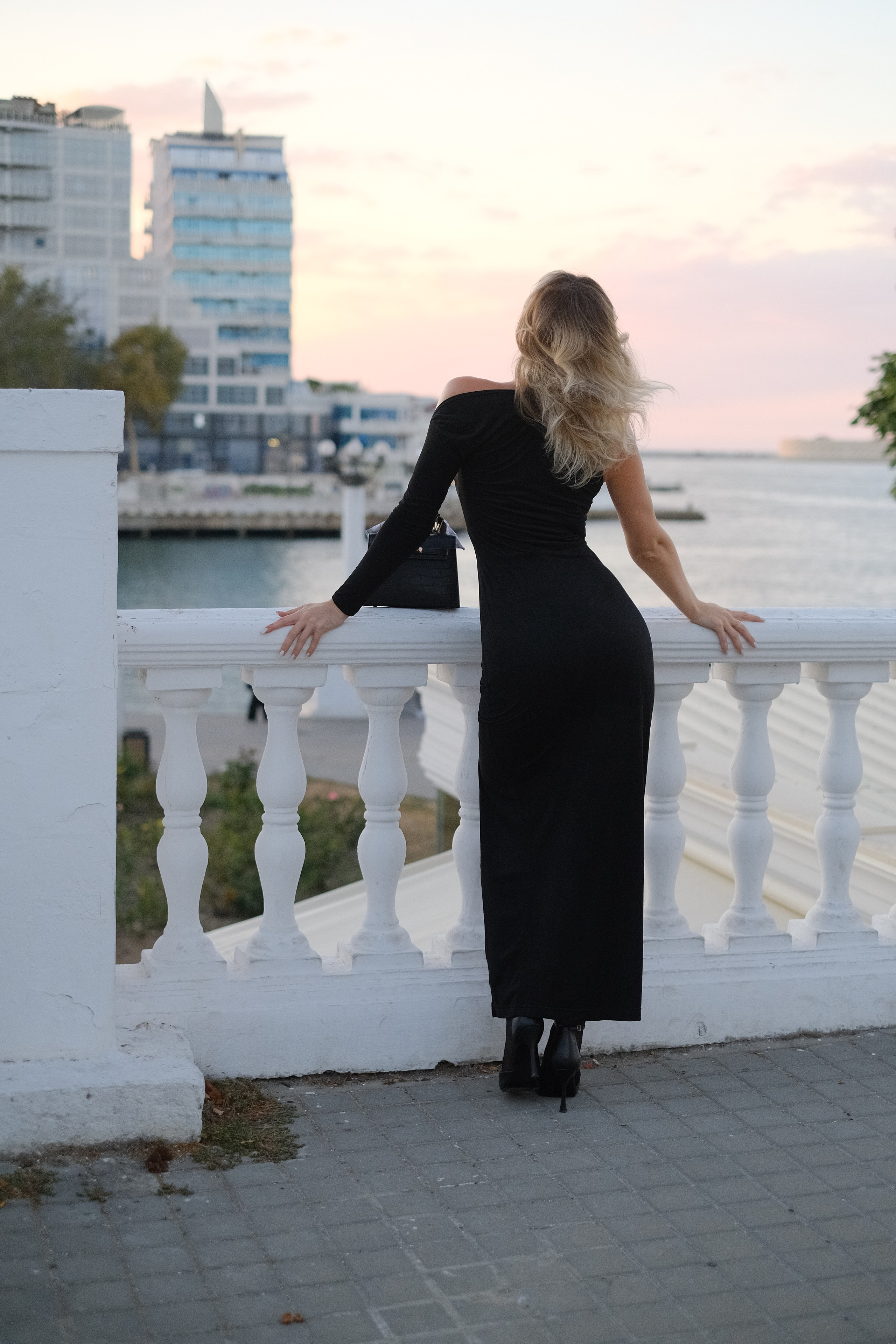 Прогулочная фотосессия в центре города. Свадебный фотограф и видеограф в Крыму! Ваш день будет незабываемым!