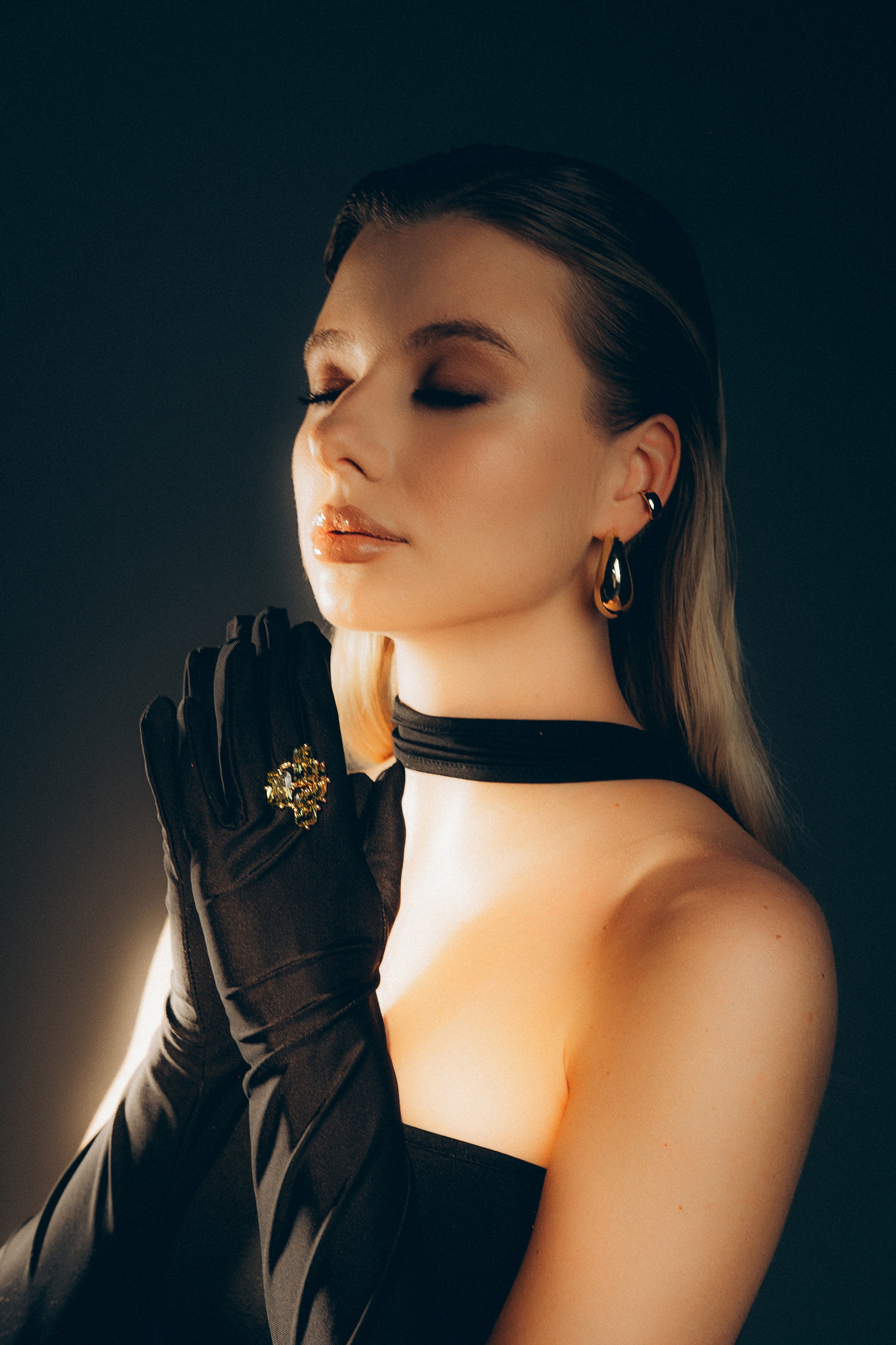 Бренд украшений Vow Jewels. Стилистика: Fashion