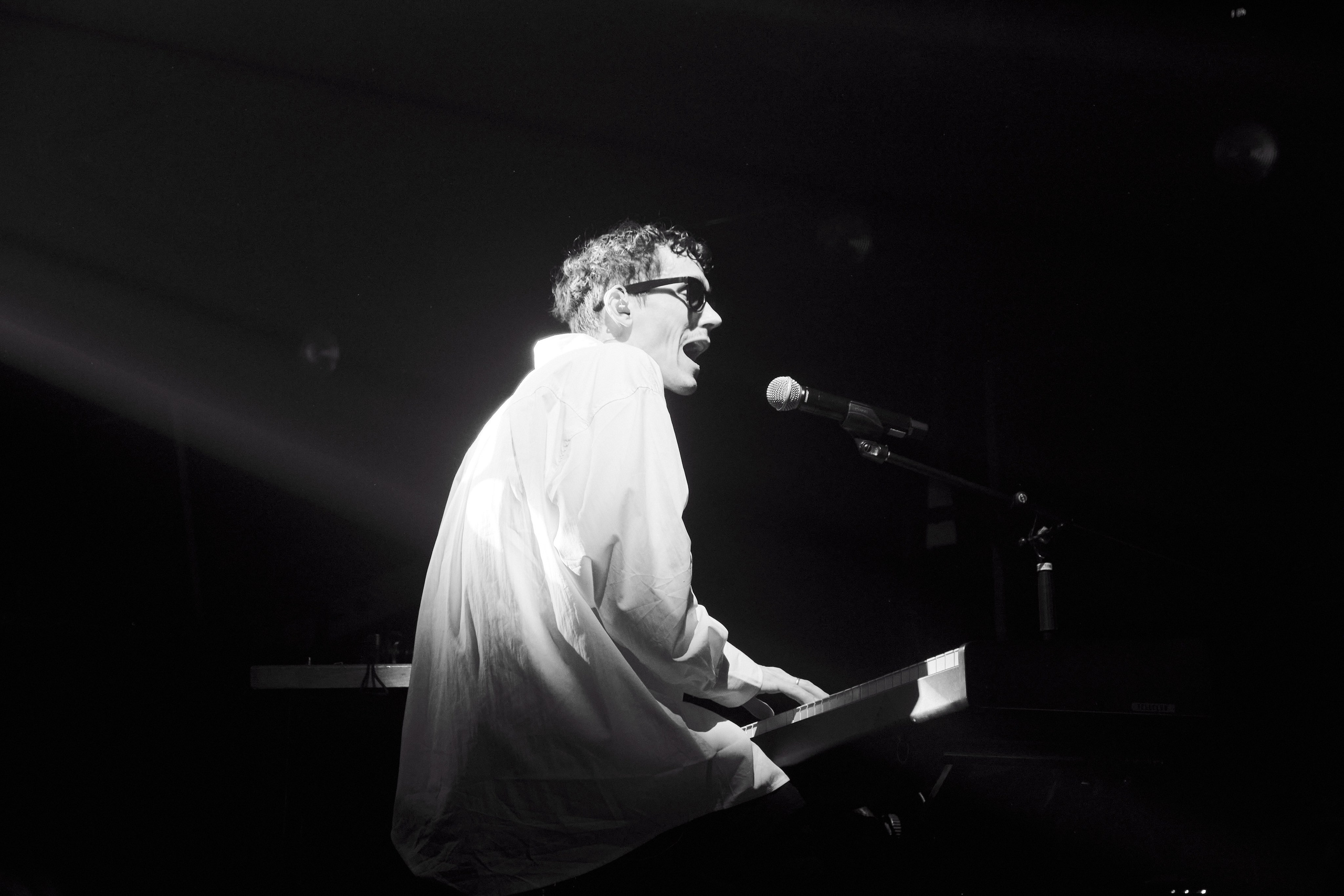 Антоха МС. Фотограф и оператор Сергей Окладников