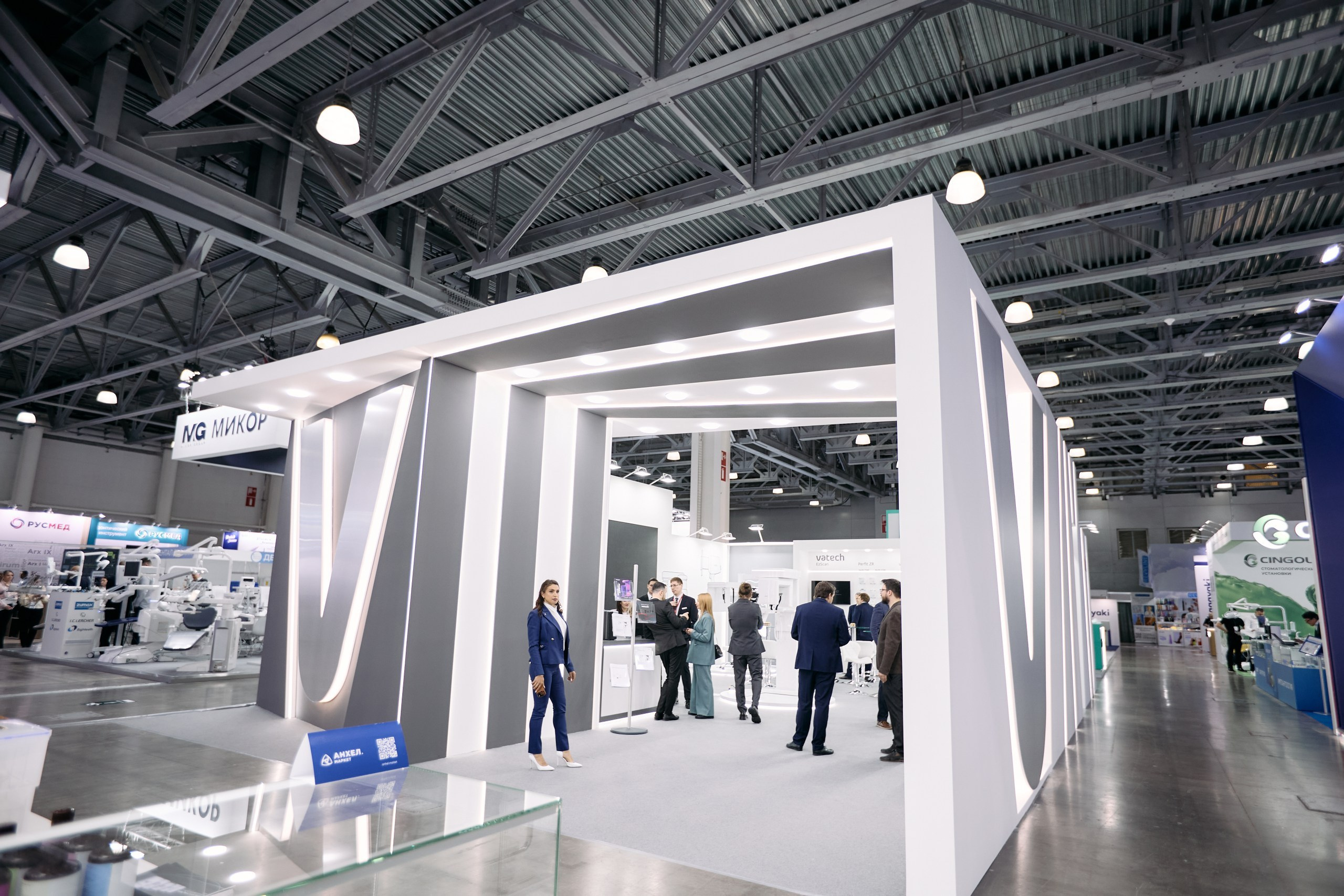 Дентал Салон 2026: Vatech. Свадебный и репортажный фотограф Дмитрий Кононенко