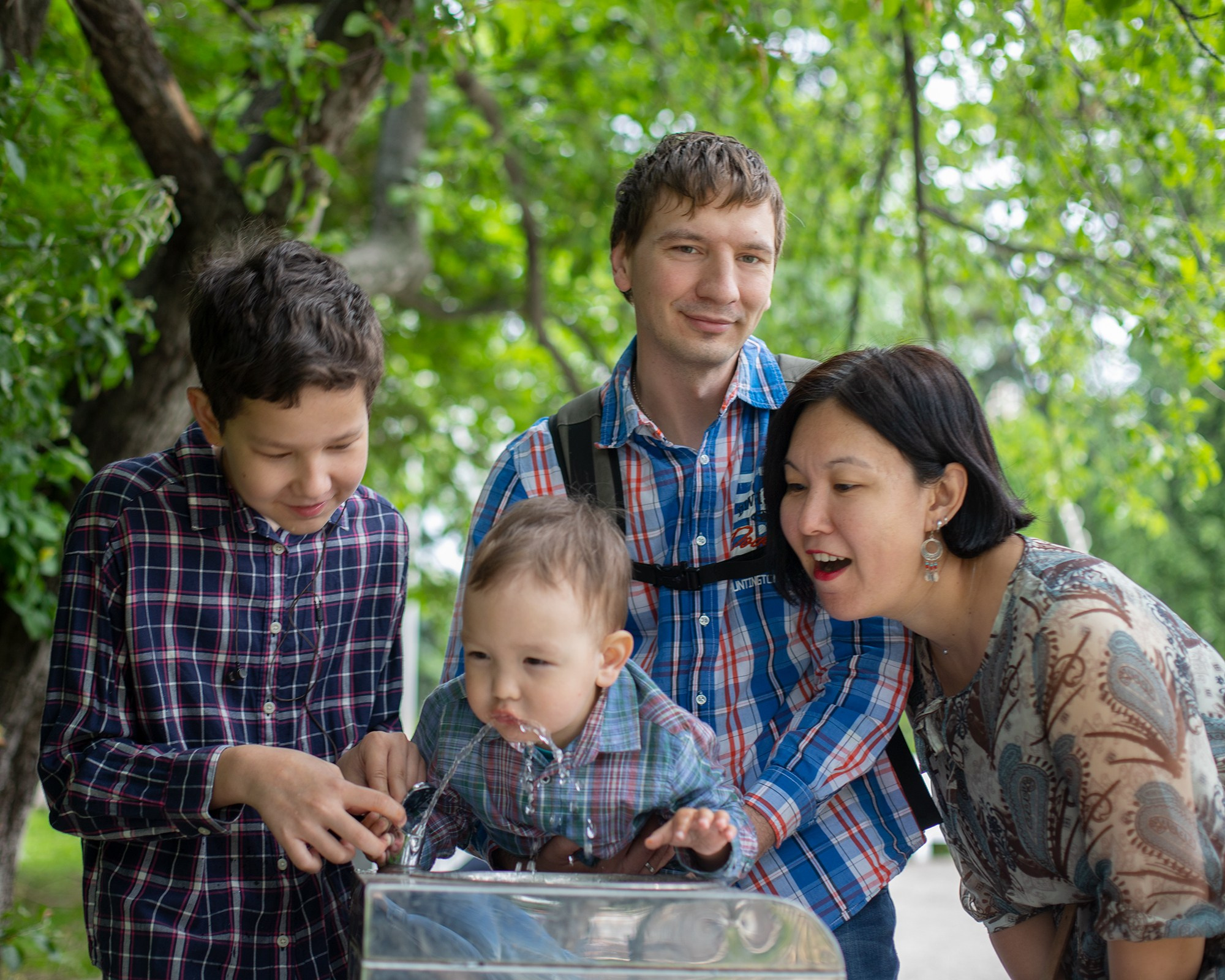 Фотопрогулки семьи Мадины. Необычные портретные фотосессии под ключ в Москве