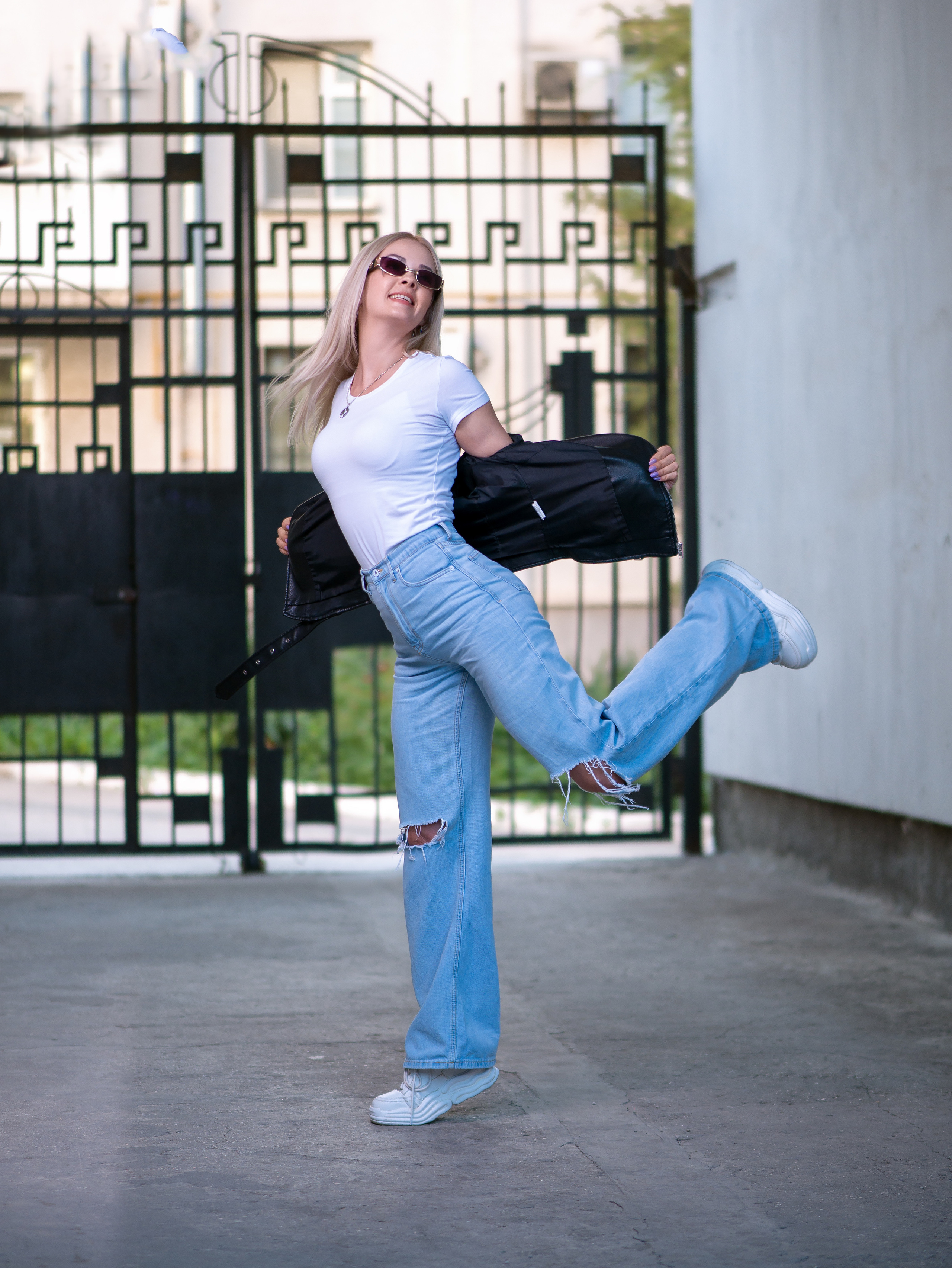 Nika — street photo. Сайт фотограф в Керчи Кислый Юрий