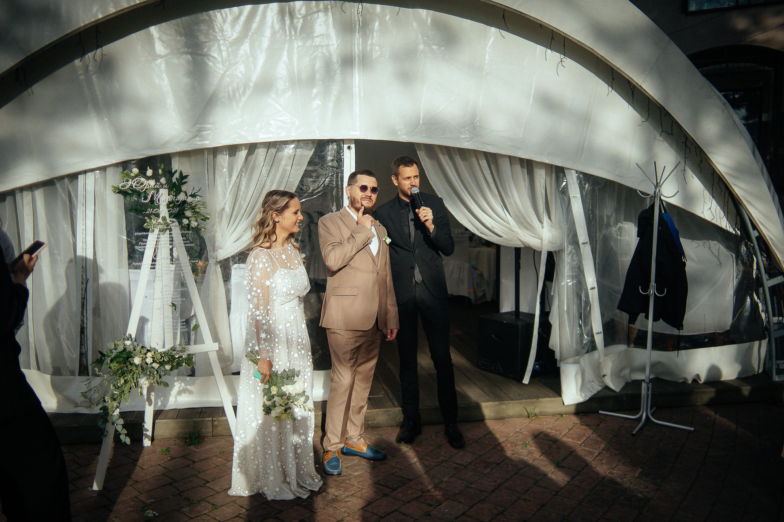 Свадьба в Бердске. Свадебный фотограф Бердск. Съемка прогулки, выездной регистрации и банкета в Crona Spa Hotel.