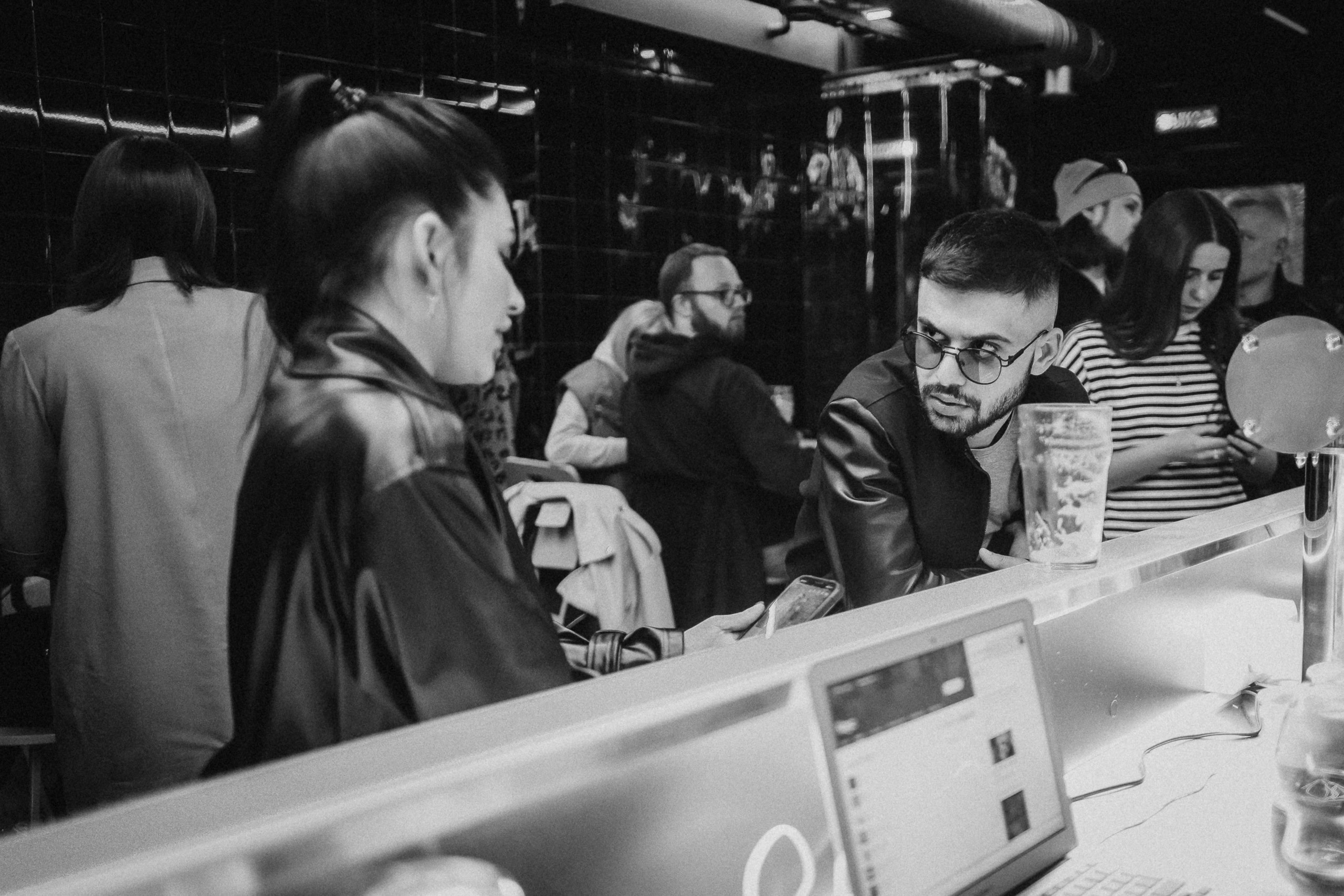 Открытие бара. Репортажный фотограф в Новосибирске. Алексей Гриценко