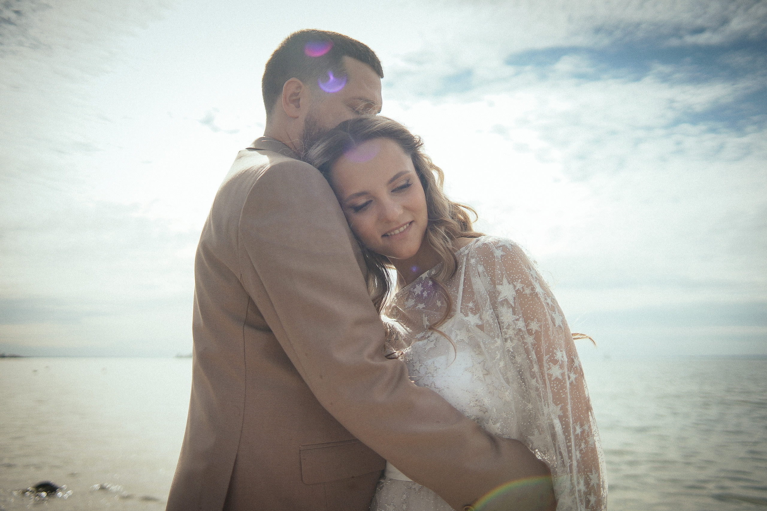 Свадьба в Бердске. Свадебный фотограф Бердск. Съемка прогулки, выездной регистрации и банкета в Crona Spa Hotel.
