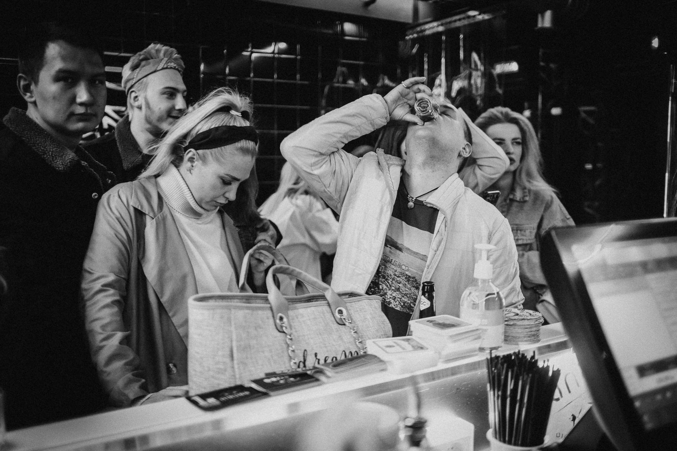 Открытие бара. Репортажный фотограф в Новосибирске. Алексей Гриценко