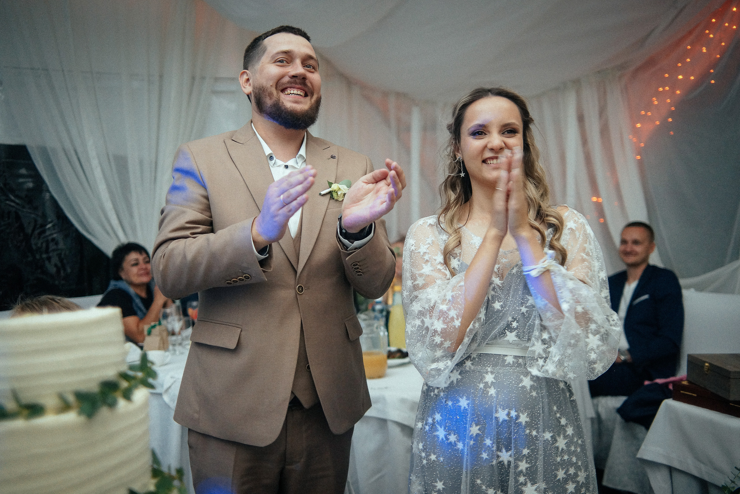 Свадьба в Бердске. Свадебный фотограф Бердск. Съемка прогулки, выездной регистрации и банкета в Crona Spa Hotel.