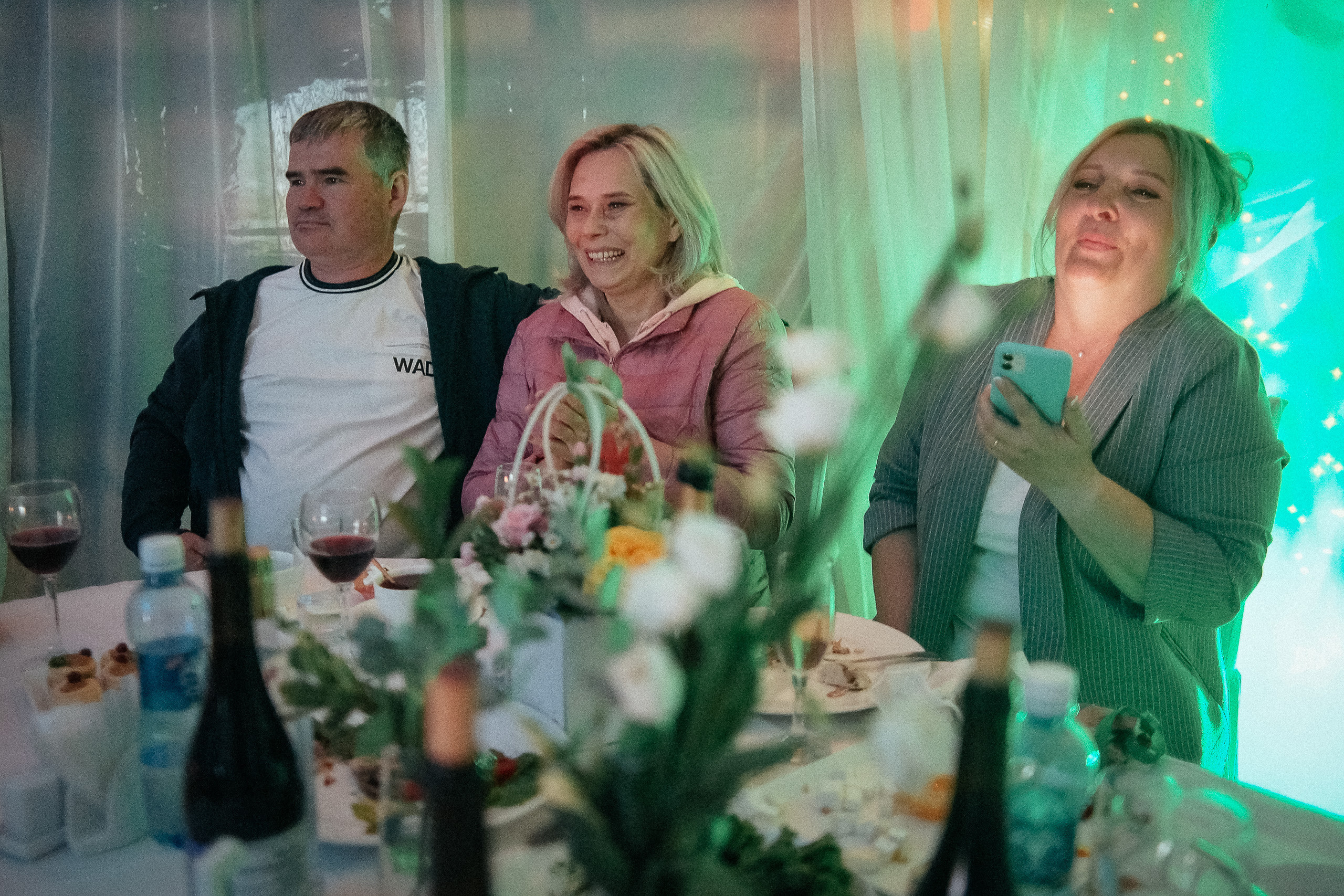 Свадьба в Бердске. Свадебный фотограф Бердск. Съемка прогулки, выездной регистрации и банкета в Crona Spa Hotel.