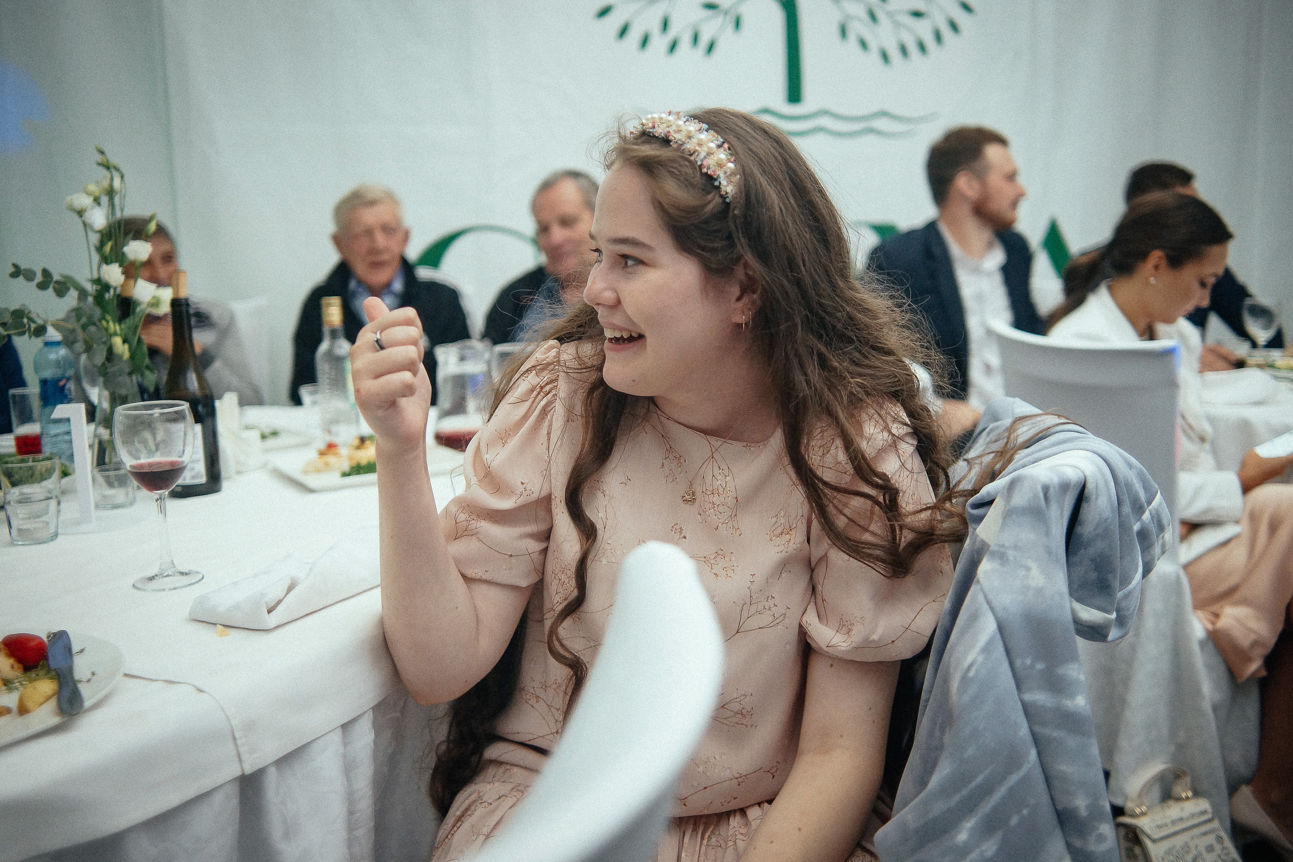 Свадьба в Бердске. Свадебный фотограф Бердск. Съемка прогулки, выездной регистрации и банкета в Crona Spa Hotel.