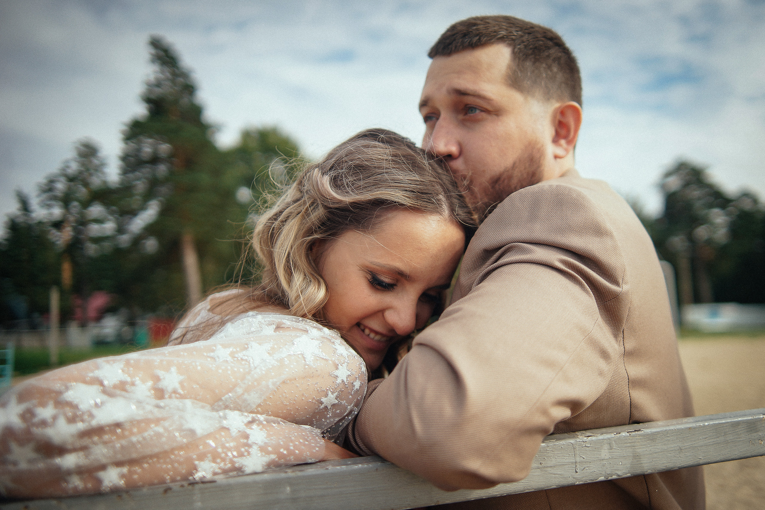 Свадьба в Бердске. Свадебный фотограф Бердск. Съемка прогулки, выездной регистрации и банкета в Crona Spa Hotel.