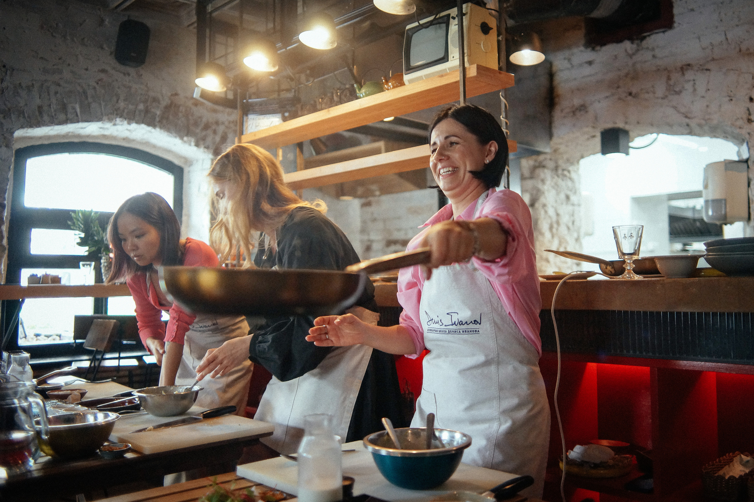 Репортажная съёмка Новосибирск. Кулинарная битва блогеров. Жан Хуан Лу.