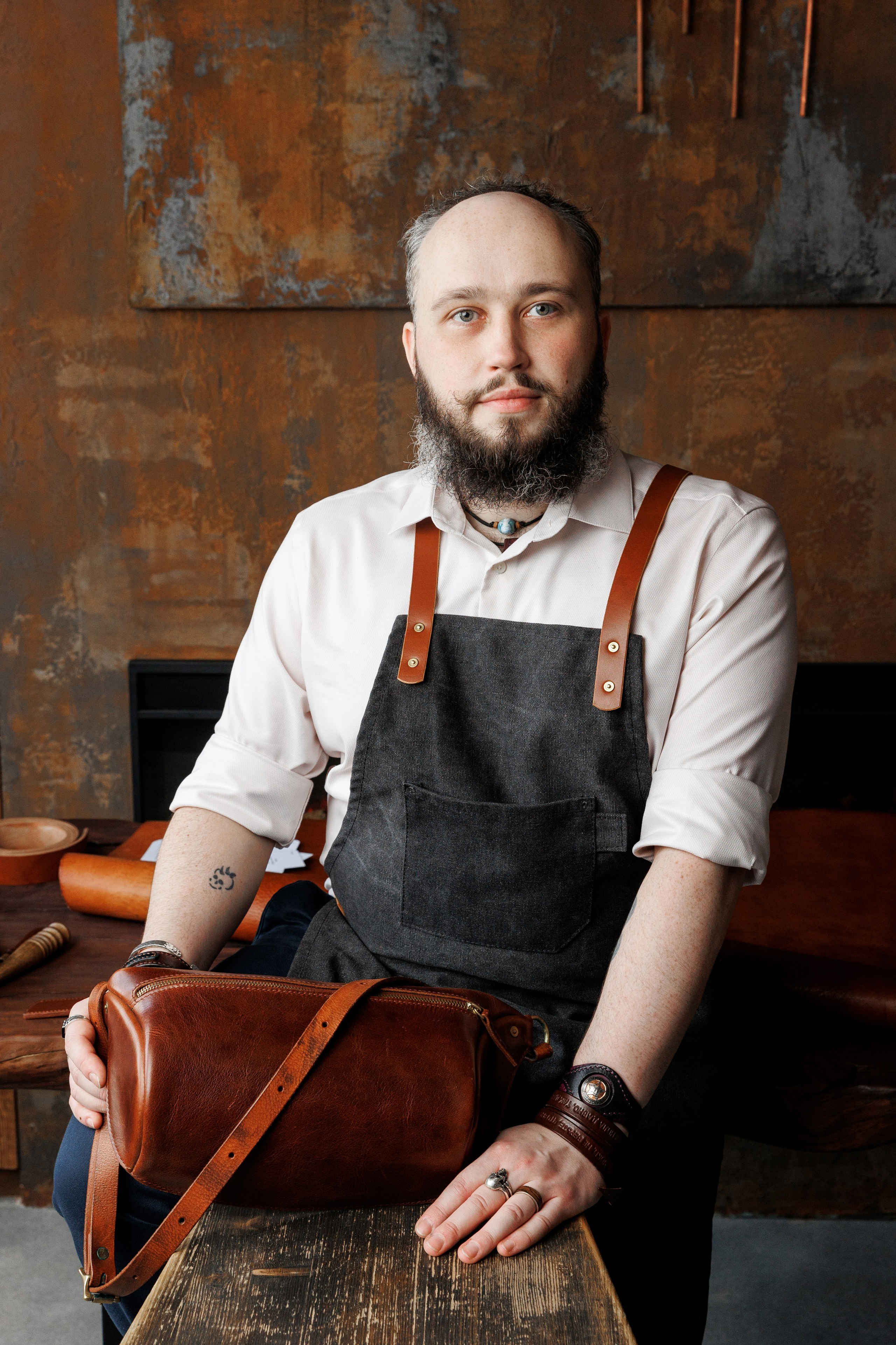 Андрей мастер по работе с кожей. Фотограф Щелково/ Москва Татьяна Жучкова