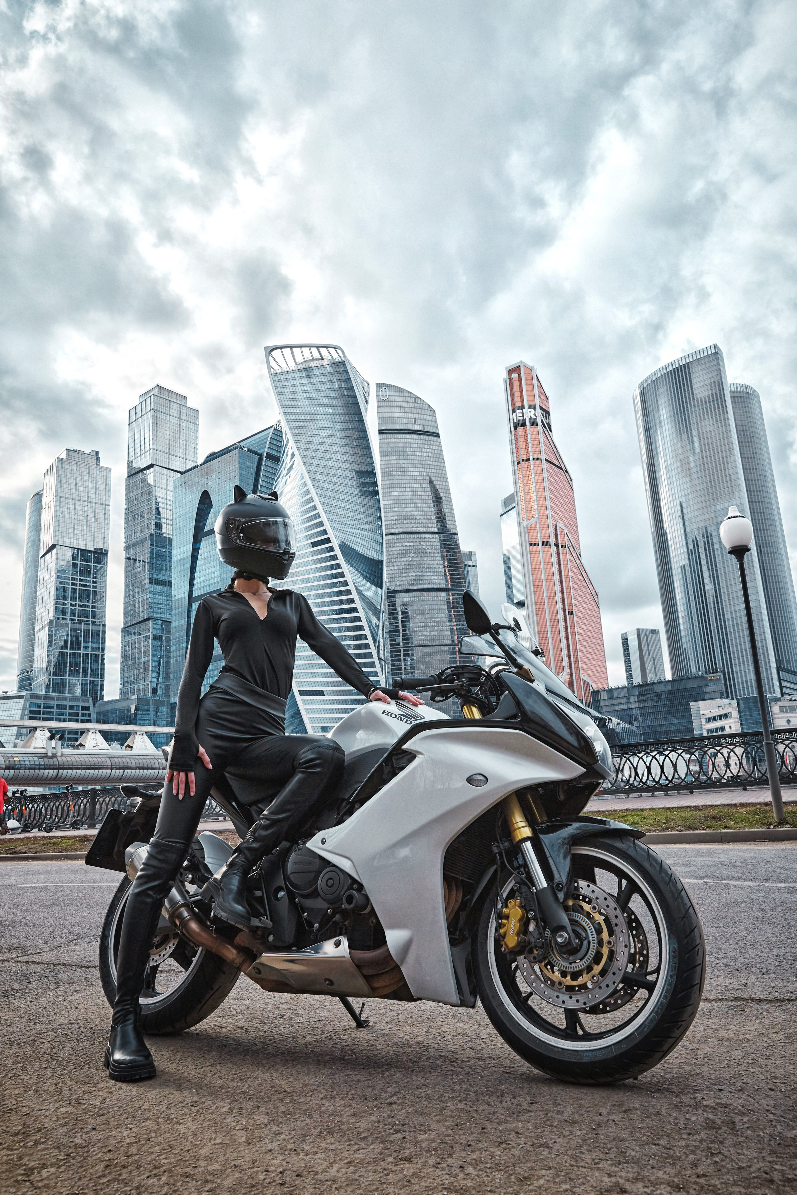 Фотосъёмка на мотоцикле в Москве. Семейный фотограф в Саратове Кузьминская Анжелика