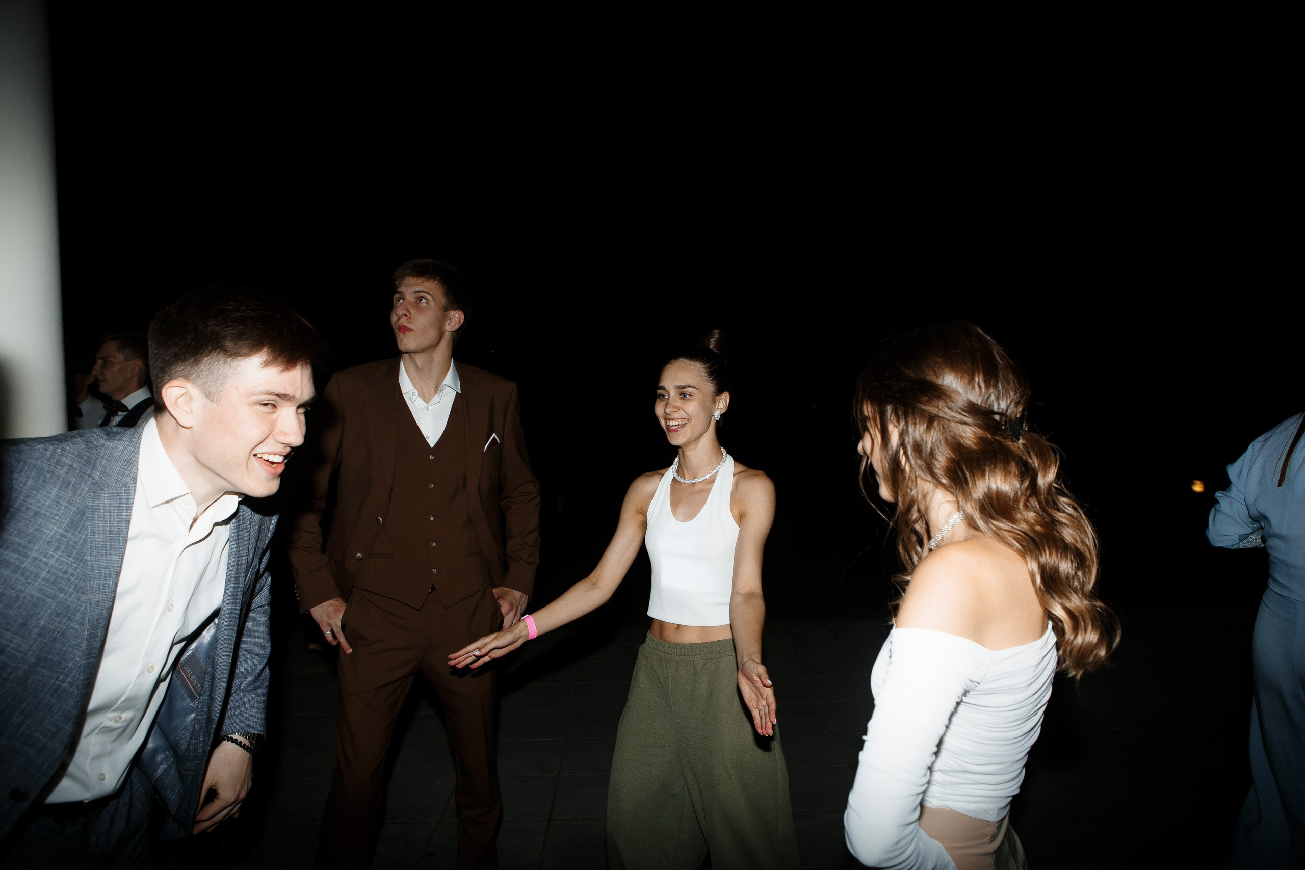 Выпускной Гимназия 12 2024 OpenHouse. Свадебный и портретный Фотограф в Липецке Дмитрий Котюков