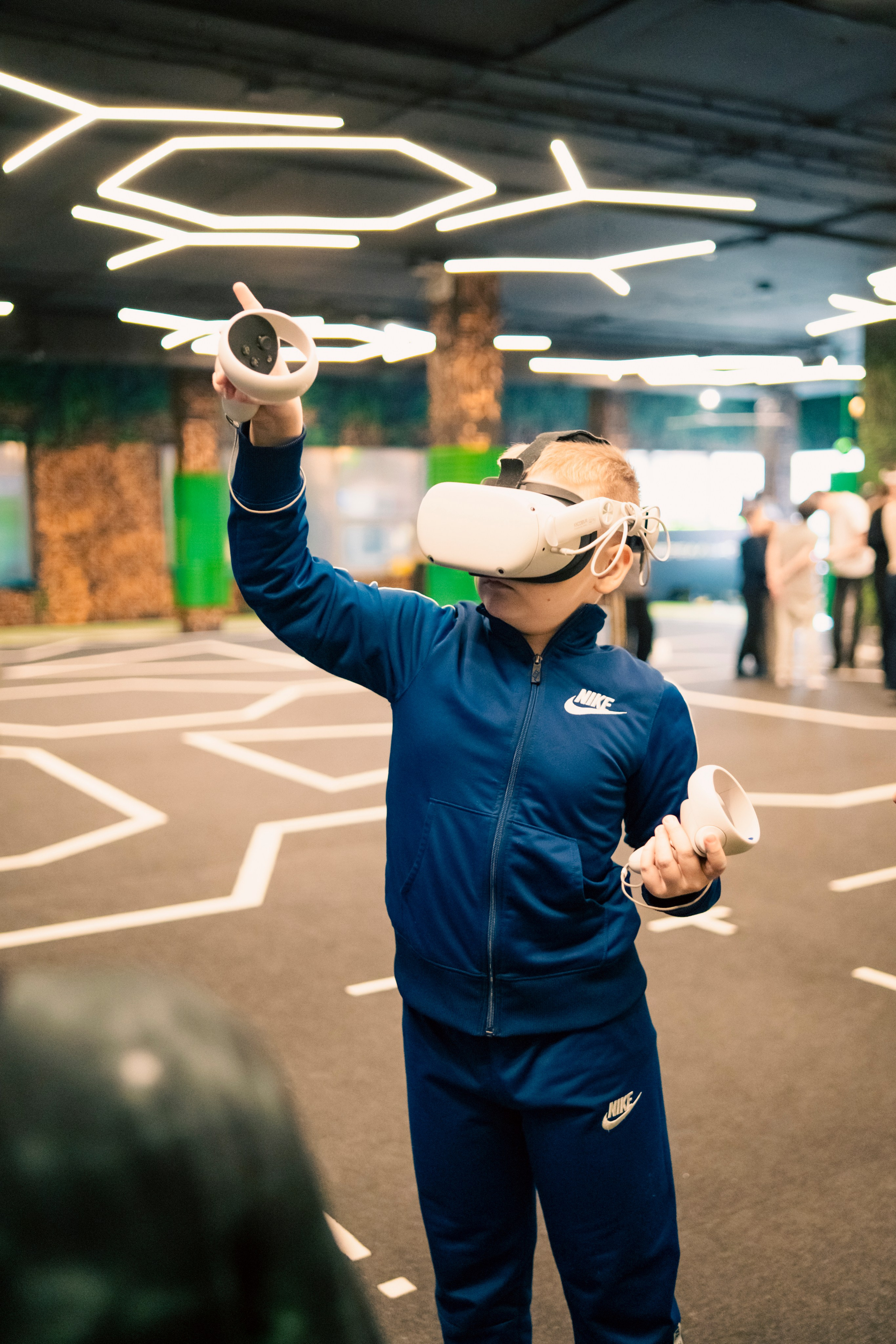 VR April-May. Felixtones