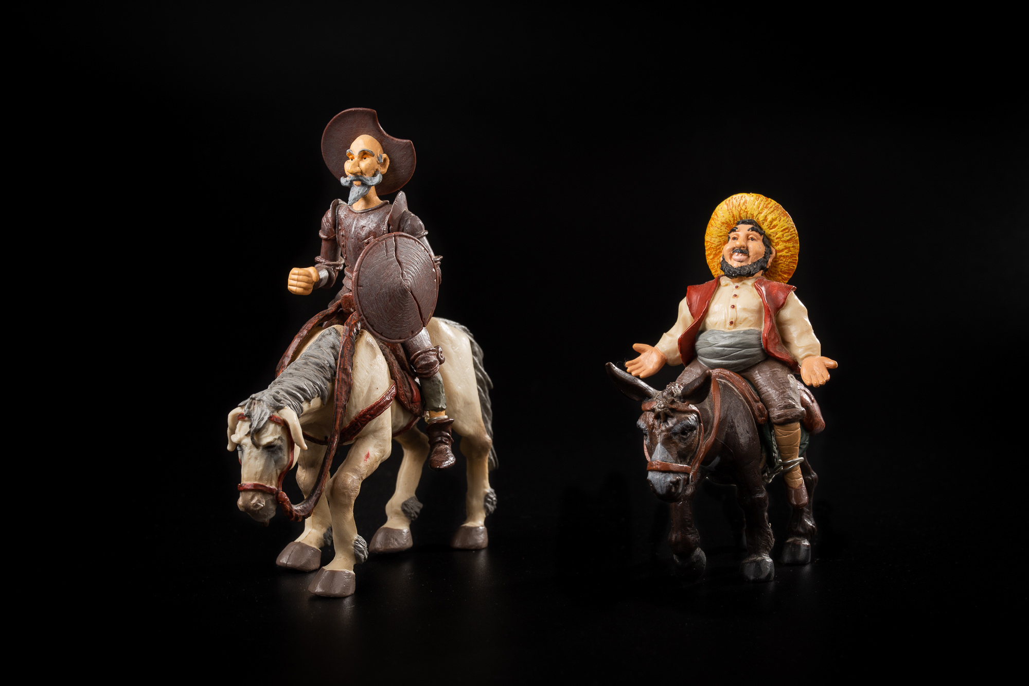 Renatphoto-Предметная фотосъёмка музейных экспонатов на макро объектив. Профессиональная фотосъёмка интерьеров, предметная фотосессия еды для меню г. Анапа