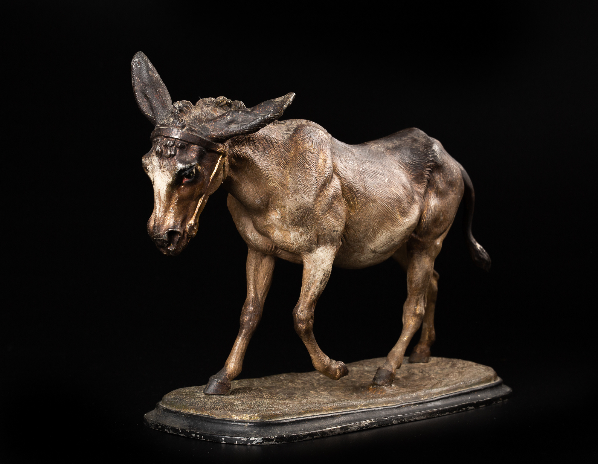 Renatphoto-Предметная фотосъёмка музейных экспонатов на макро объектив. Профессиональная фотосъёмка интерьеров, предметная фотосессия еды для меню г. Анапа