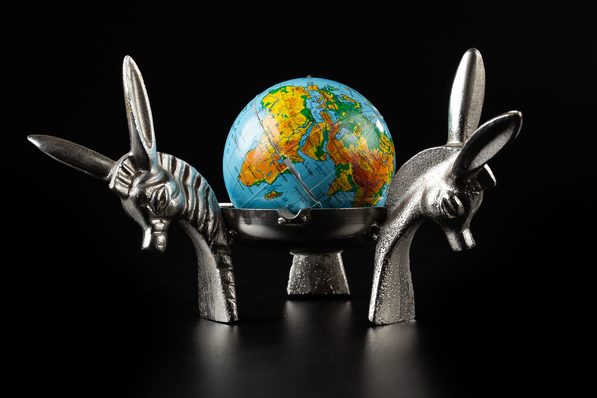 Renatphoto-Предметная фотосъёмка музейных экспонатов на макро объектив. Профессиональная фотосъёмка интерьеров, предметная фотосессия еды для меню г. Анапа