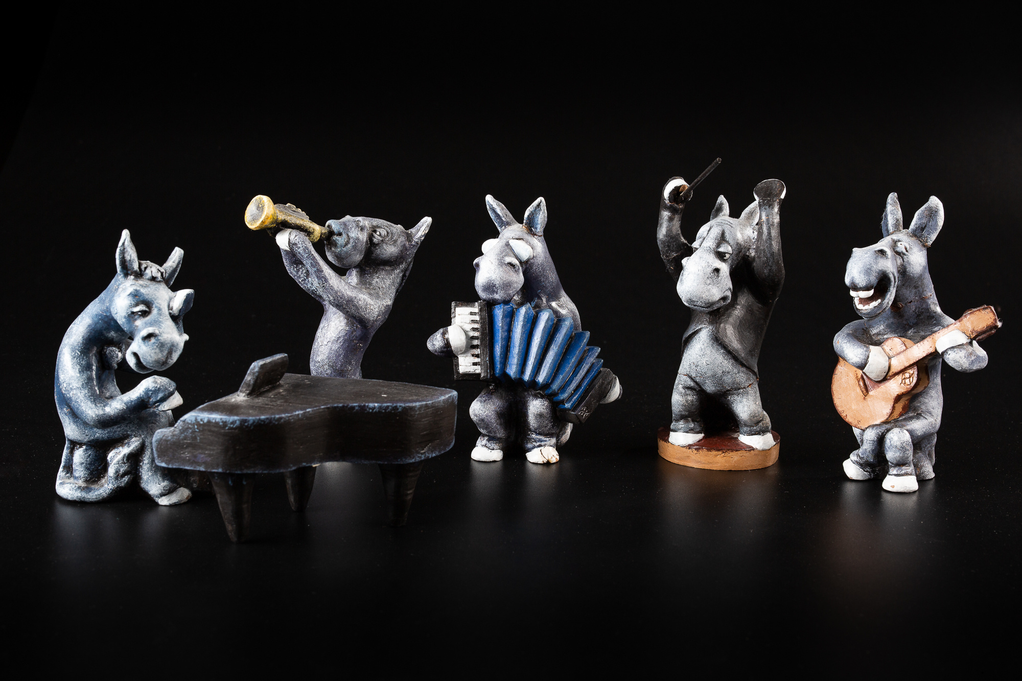 Renatphoto-Предметная фотосъёмка музейных экспонатов на макро объектив. Профессиональная фотосъёмка интерьеров, предметная фотосессия еды для меню г. Анапа