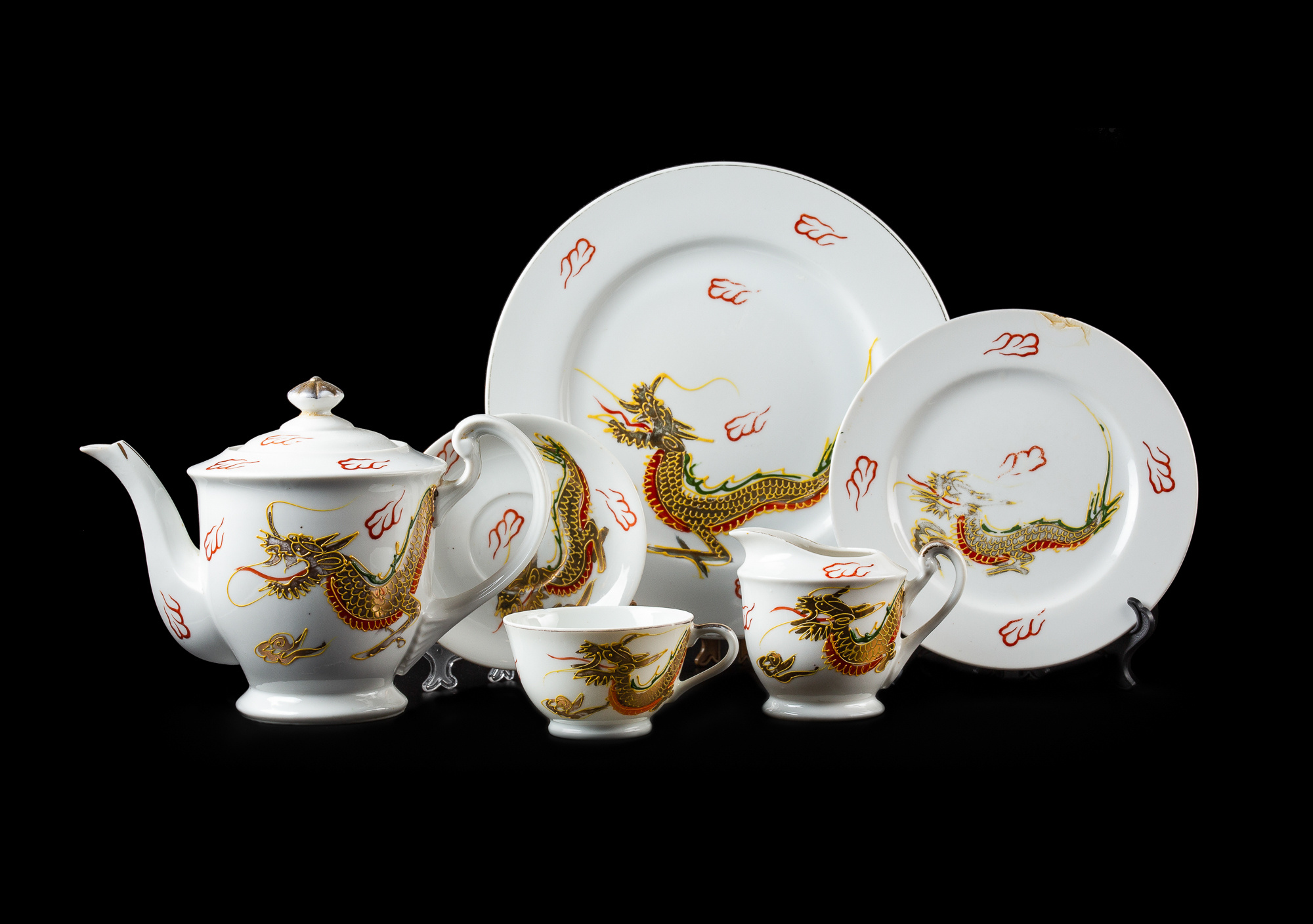 Renatphoto-Предметная фотосъёмка музейных экспонатов на макро объектив. Профессиональная фотосъёмка интерьеров, предметная фотосессия еды для меню г. Анапа