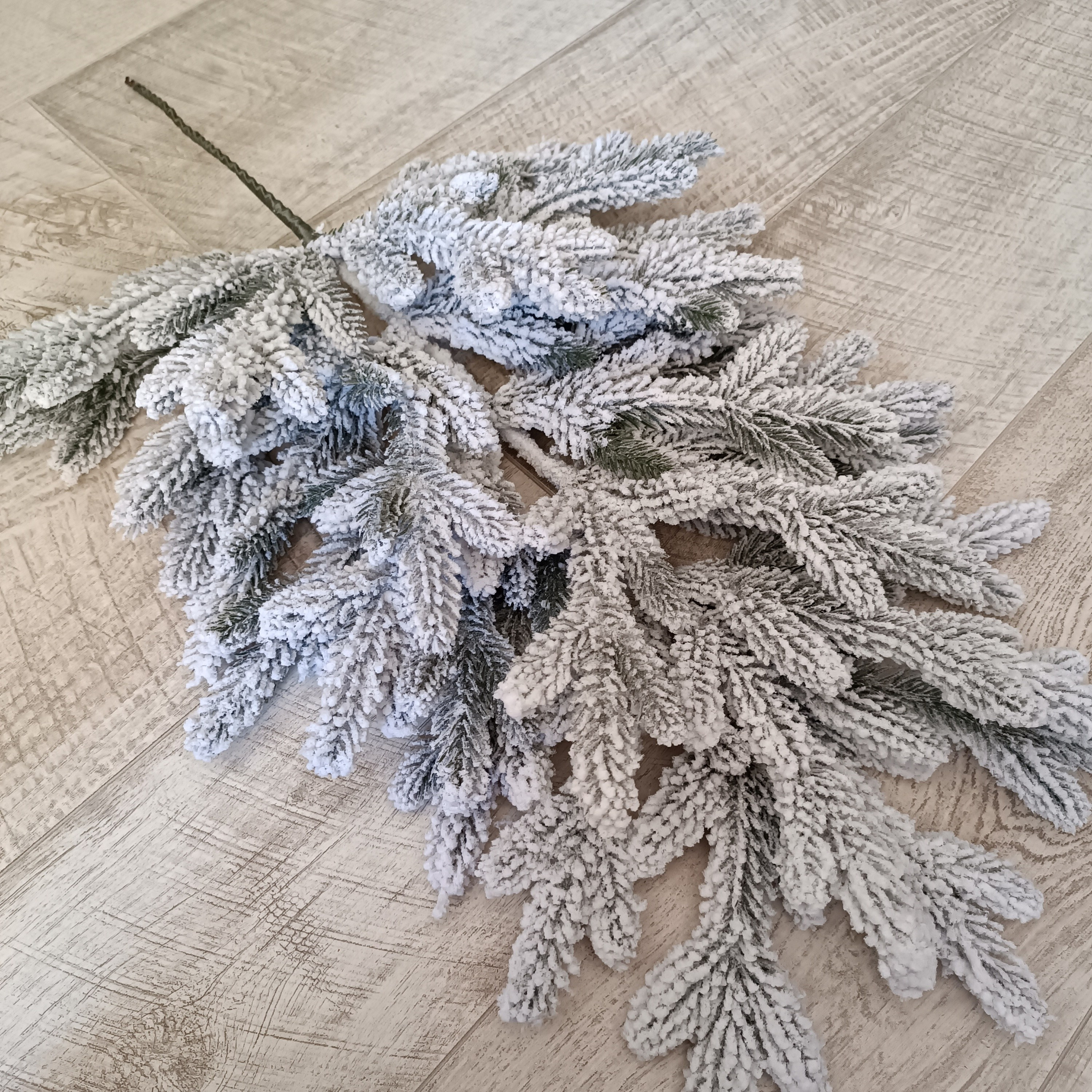 Ветка литая. Elki_grodno