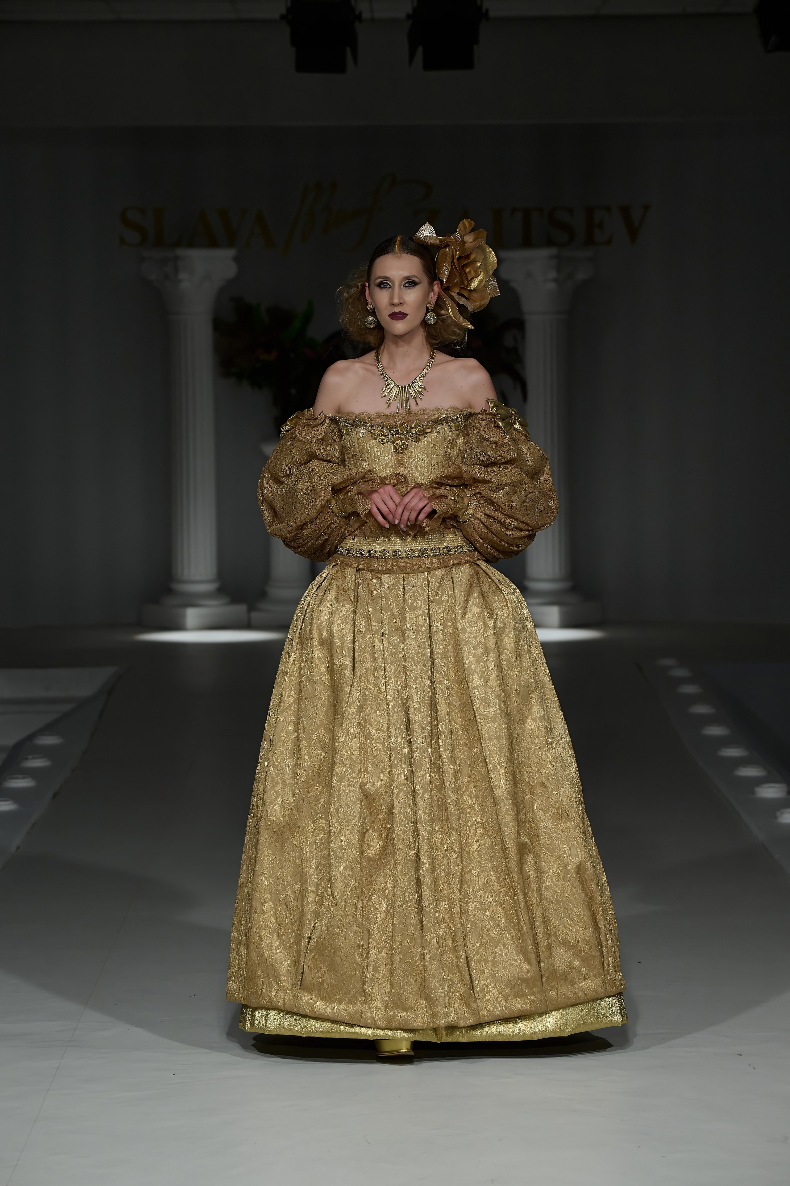 Slava&Yegor Zaitsevs. Показ-спектакль «Воспоминание». 21 июня 2025. Дима Бабушкин. Фотограф. Подиум. Репортаж. Творчество. Дорого