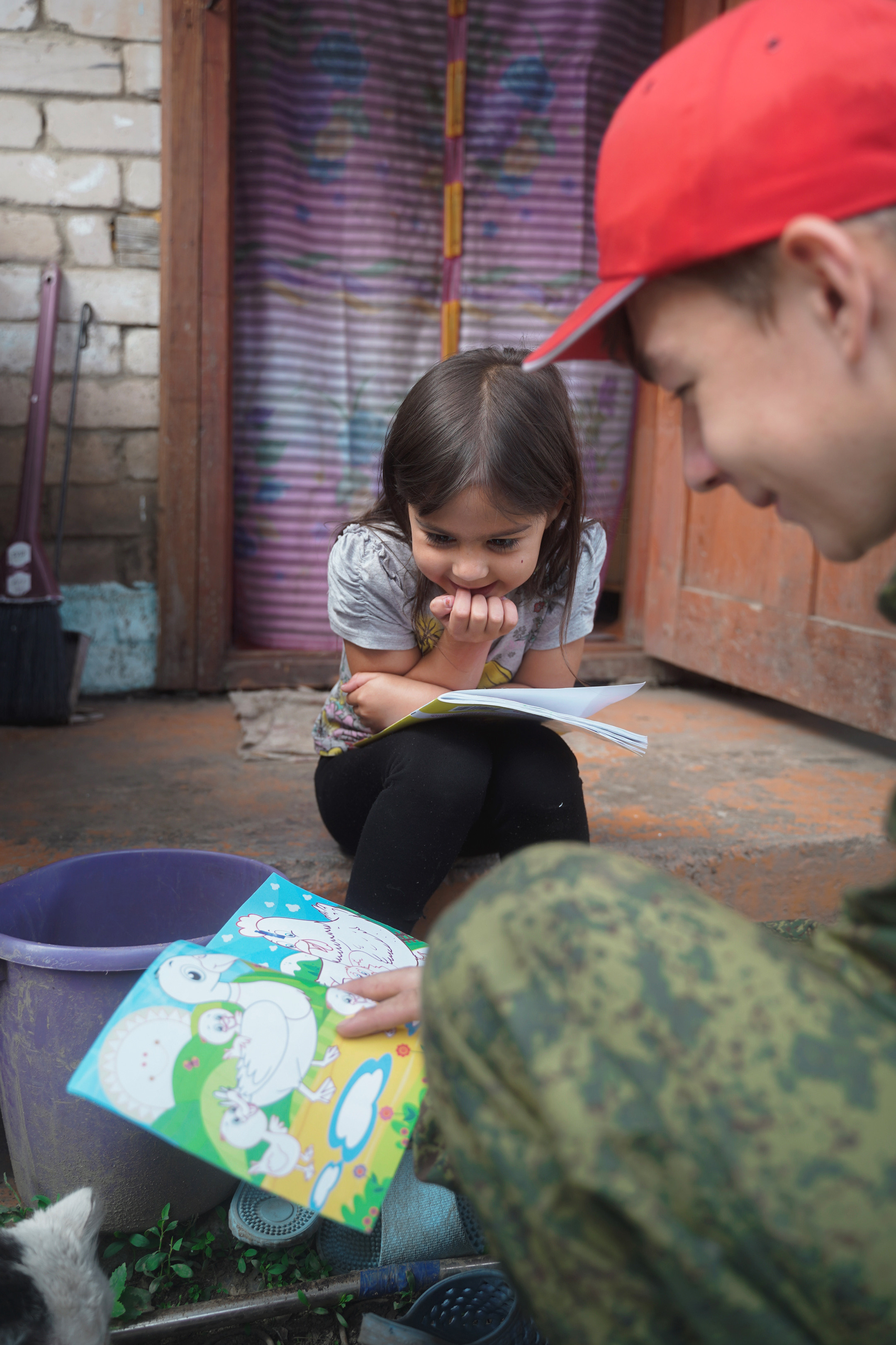 Добровольческий отряд после наводнения в селе Ундино-Поселье, 2021. Андрей Фадеев фото видео Тбилиси