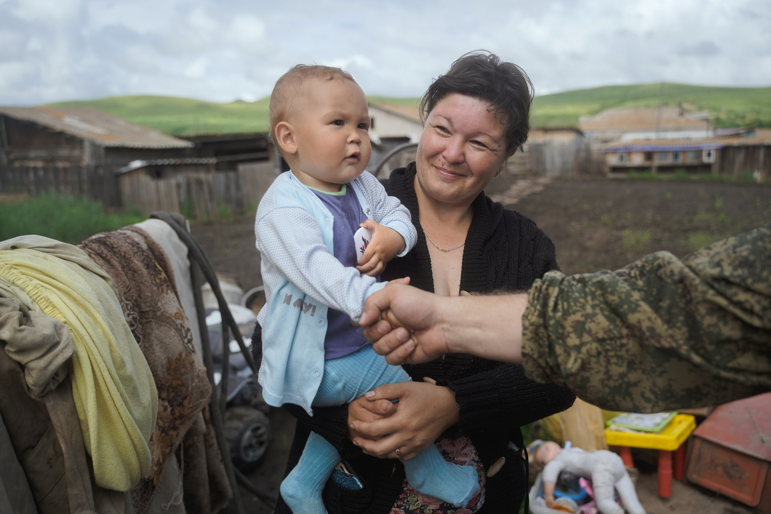 Добровольческий отряд после наводнения в селе Ундино-Поселье, 2021. Андрей Фадеев фото видео Тбилиси