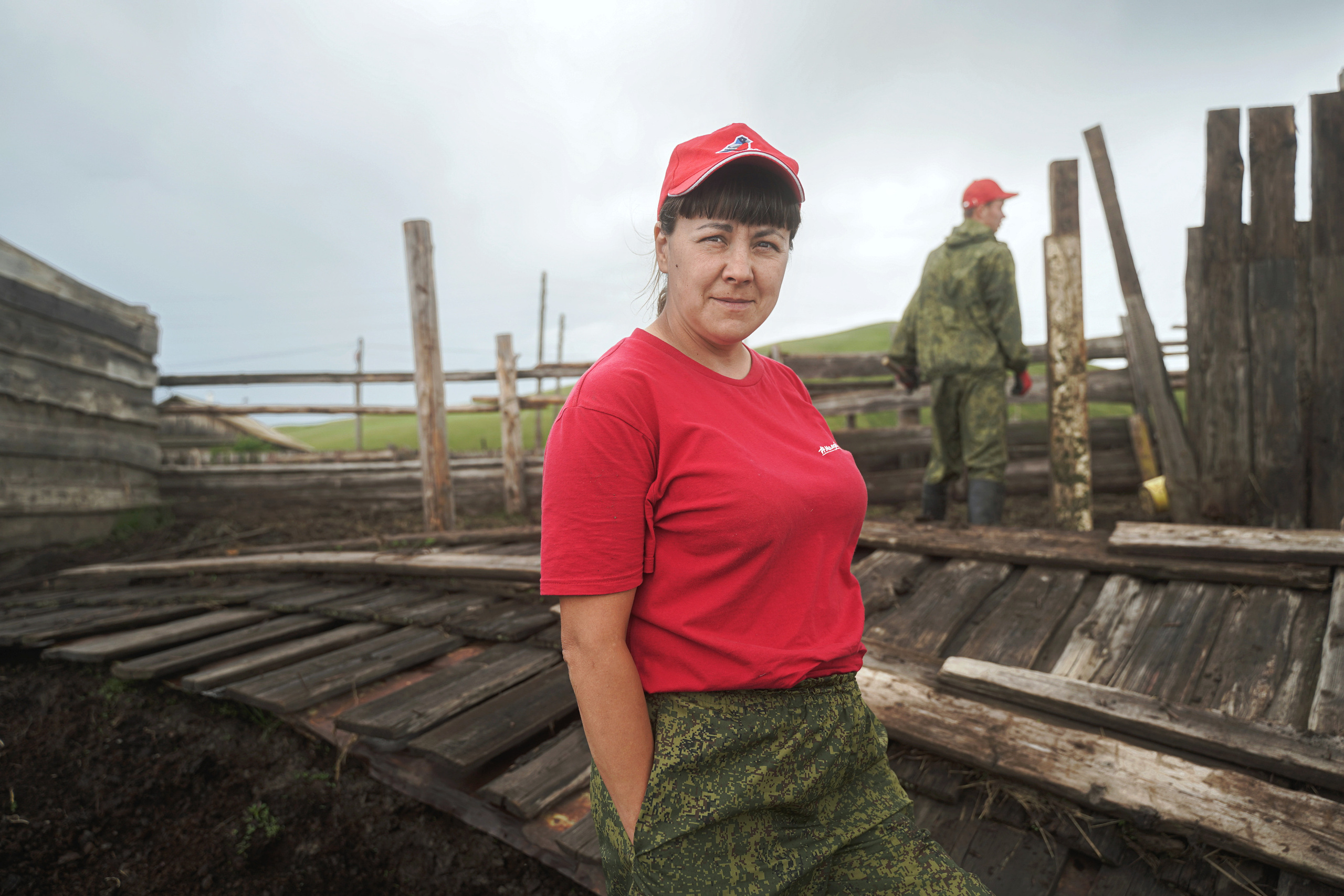 Добровольческий отряд после наводнения в селе Ундино-Поселье, 2021. Андрей Фадеев фото видео Тбилиси