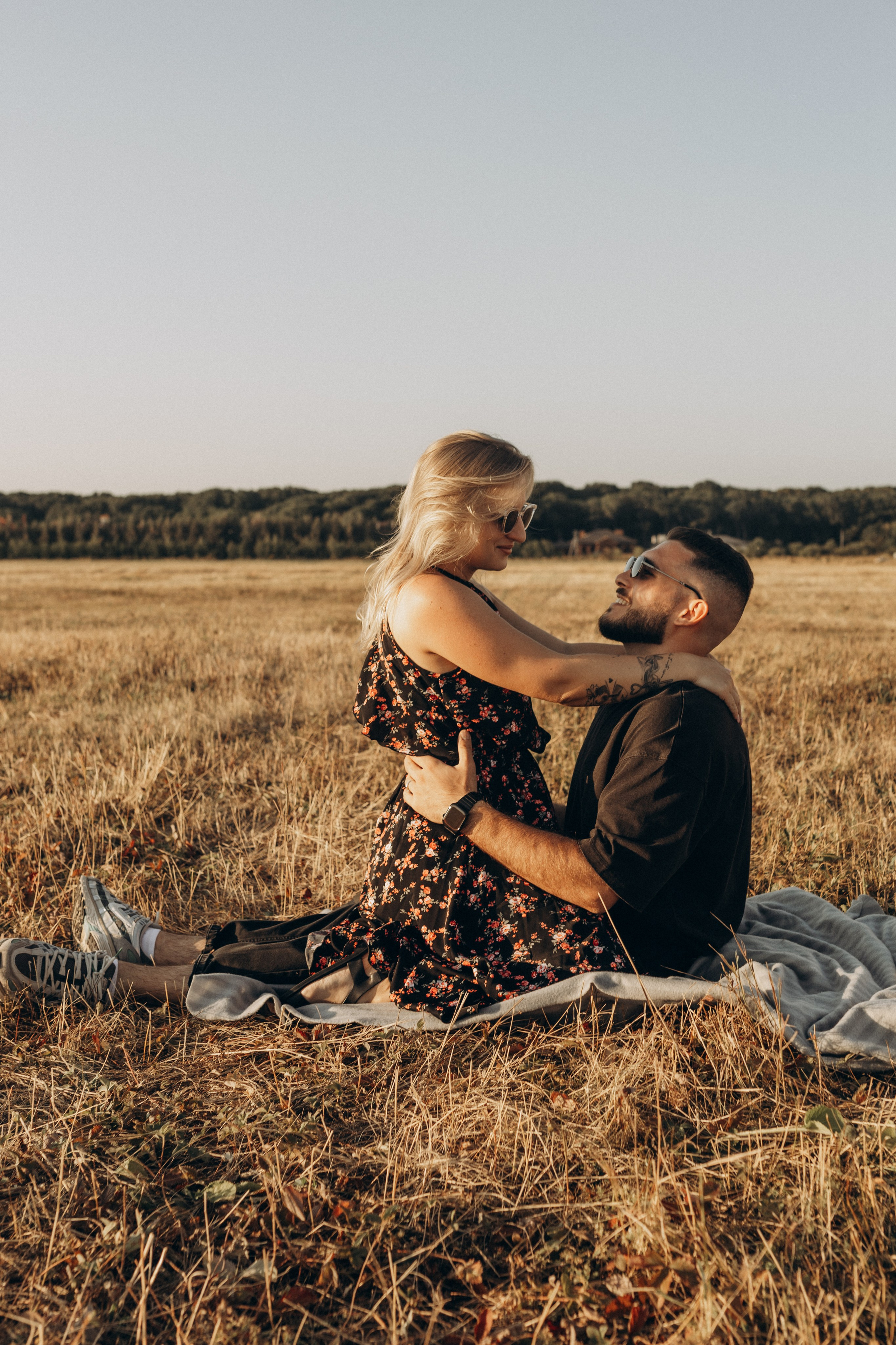Закат на поле-Love story. Фотограф в Ставрополе Svetlana Matveeva