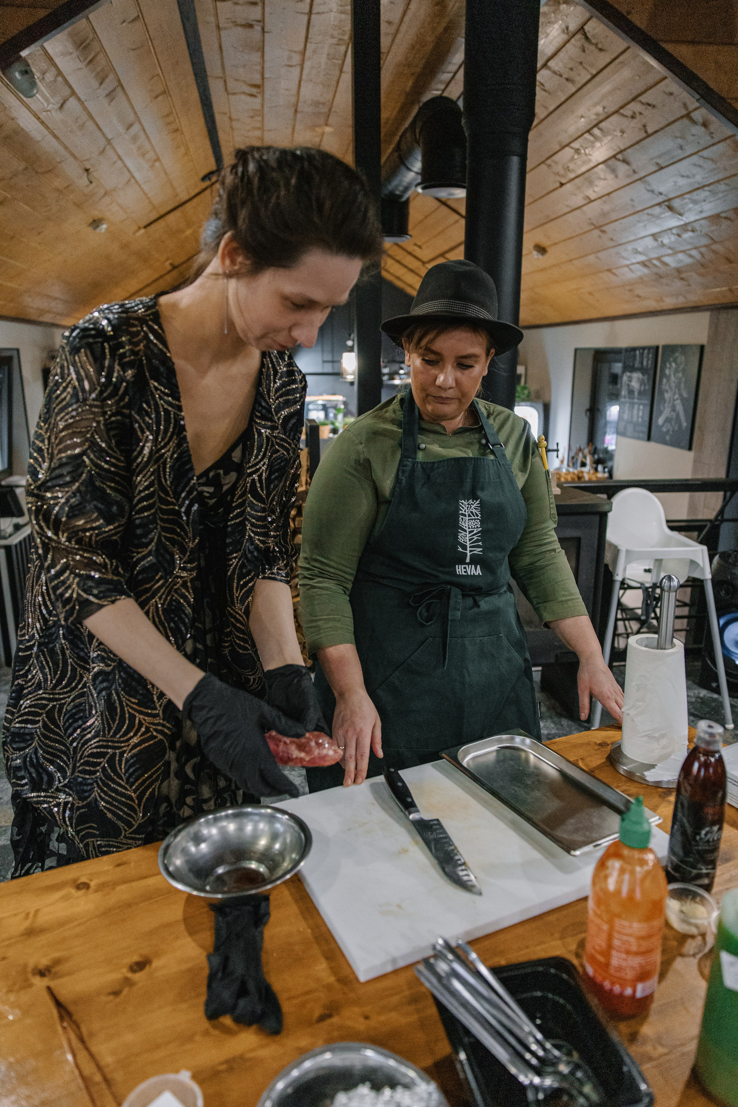 Гастроужин HEVAA «Тайны мясных шедевров»