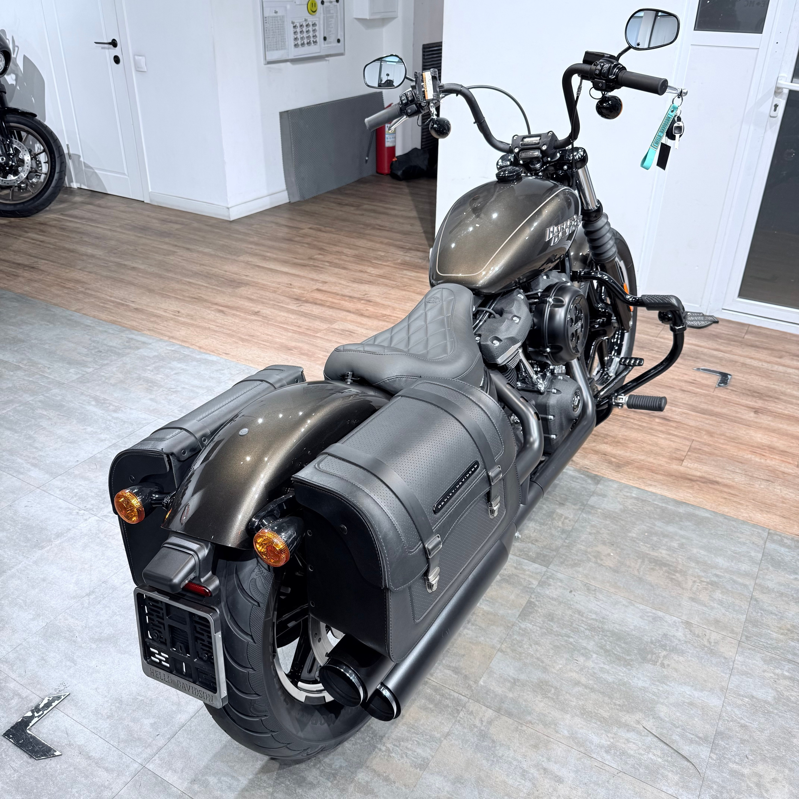 2020 Street Bob 107 Rivеr Rосk Gray. Hello Davidson, Москва. Только хорошие мотоциклы…