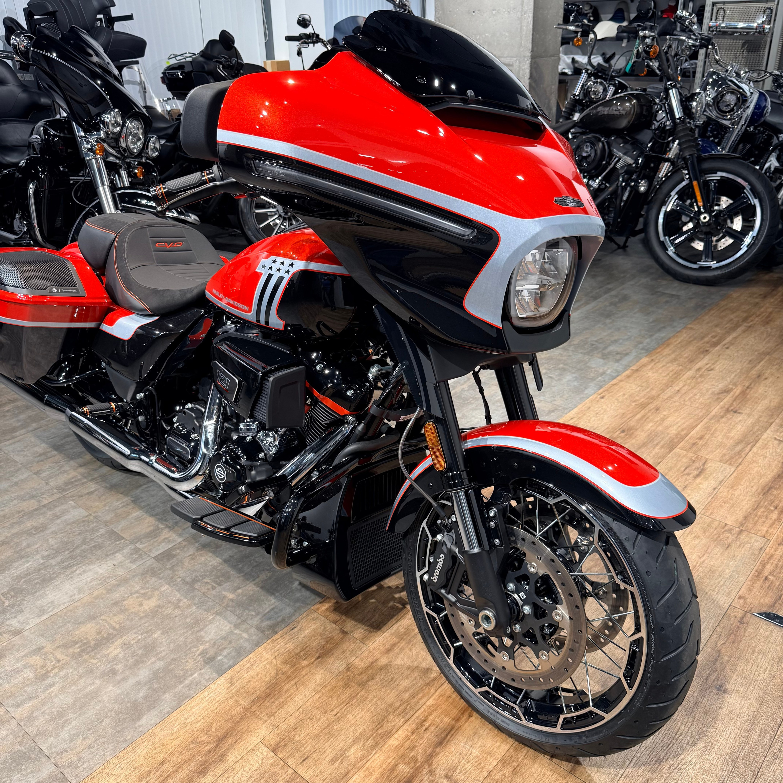 2024 NEW CVO Strееt Glidе 25 Аnniversary. Hello Davidson, Москва. Только хорошие мотоциклы…