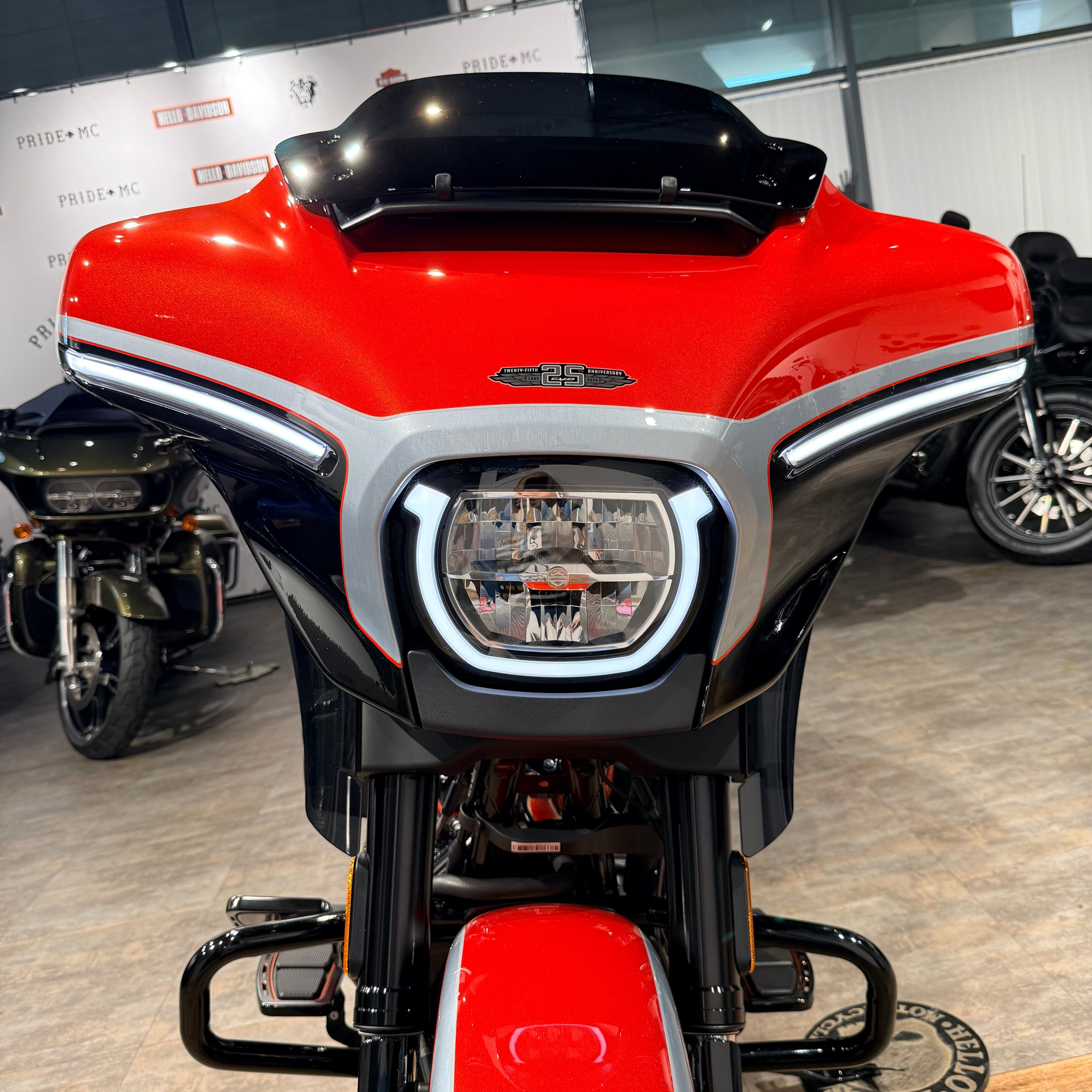 2024 NEW CVO Strееt Glidе 25 Аnniversary. Hello Davidson, Москва. Только хорошие мотоциклы…