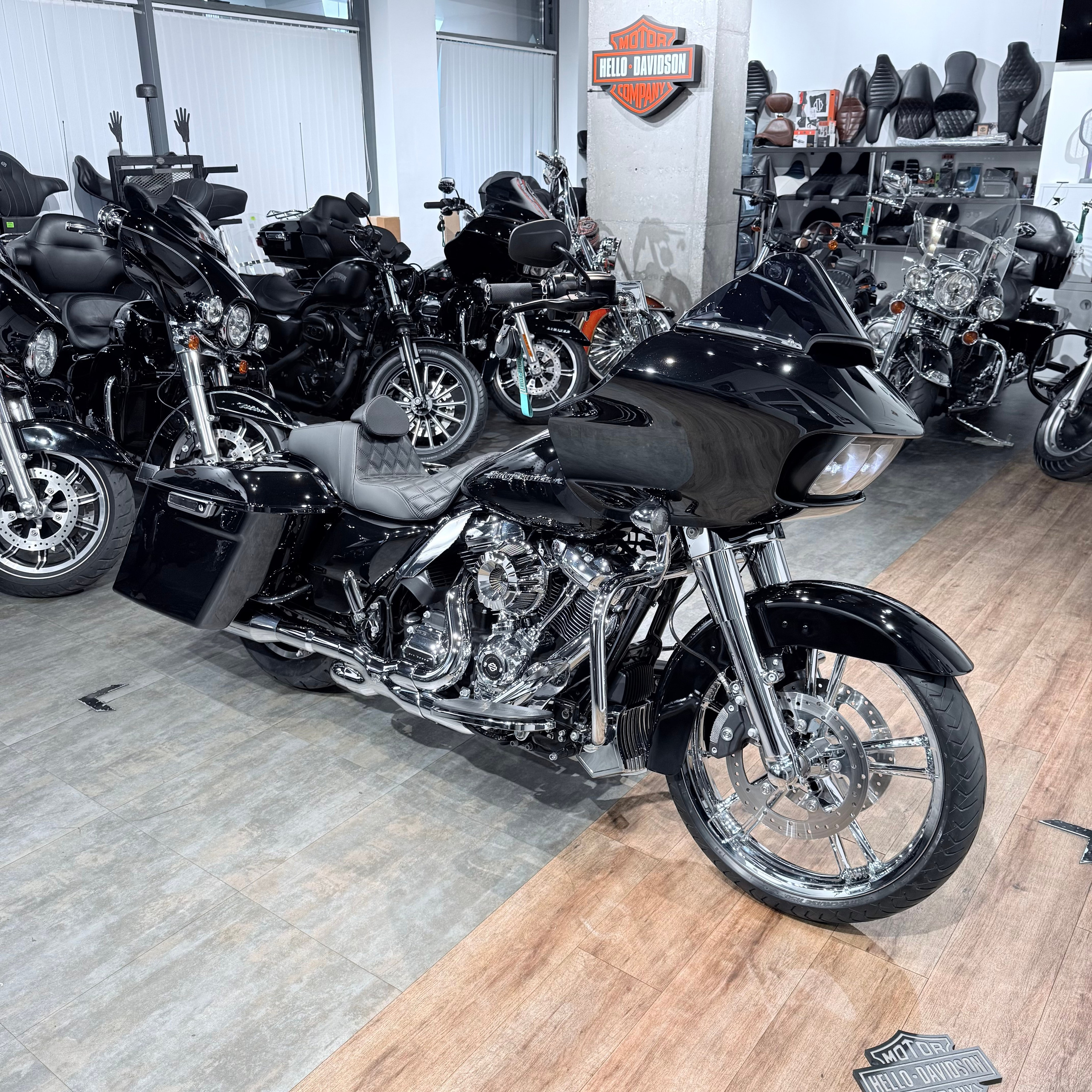 2017 Rоаd Glide Sресial 107 ABS Blасk Ваgger. Hello Davidson, Москва. Только хорошие мотоциклы…