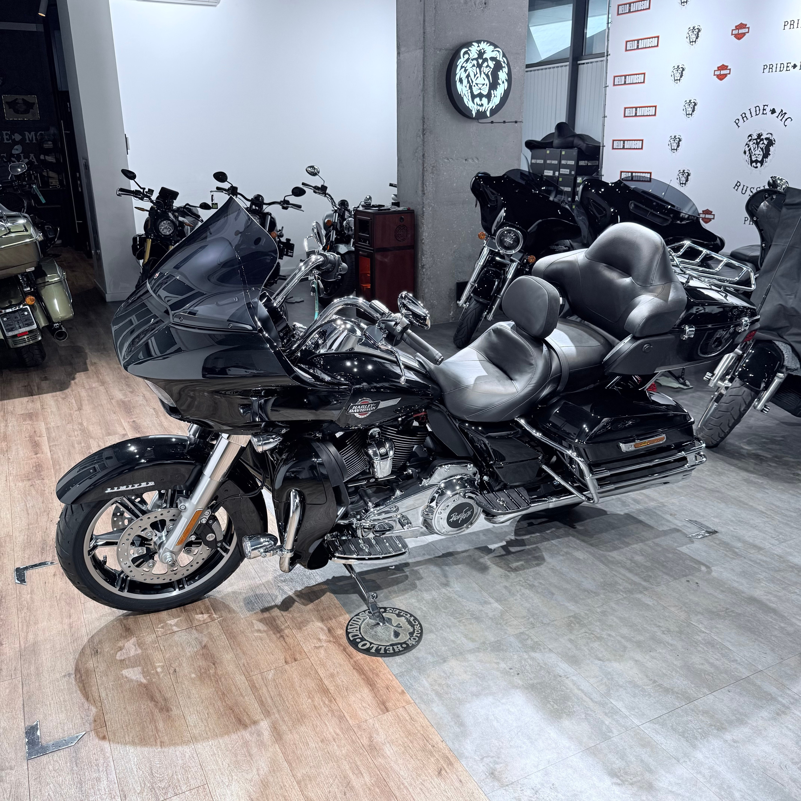 2023 NEW Road Glide Limitеd 114 Vivid Вlаck. Hello Davidson, Москва. Только хорошие мотоциклы…