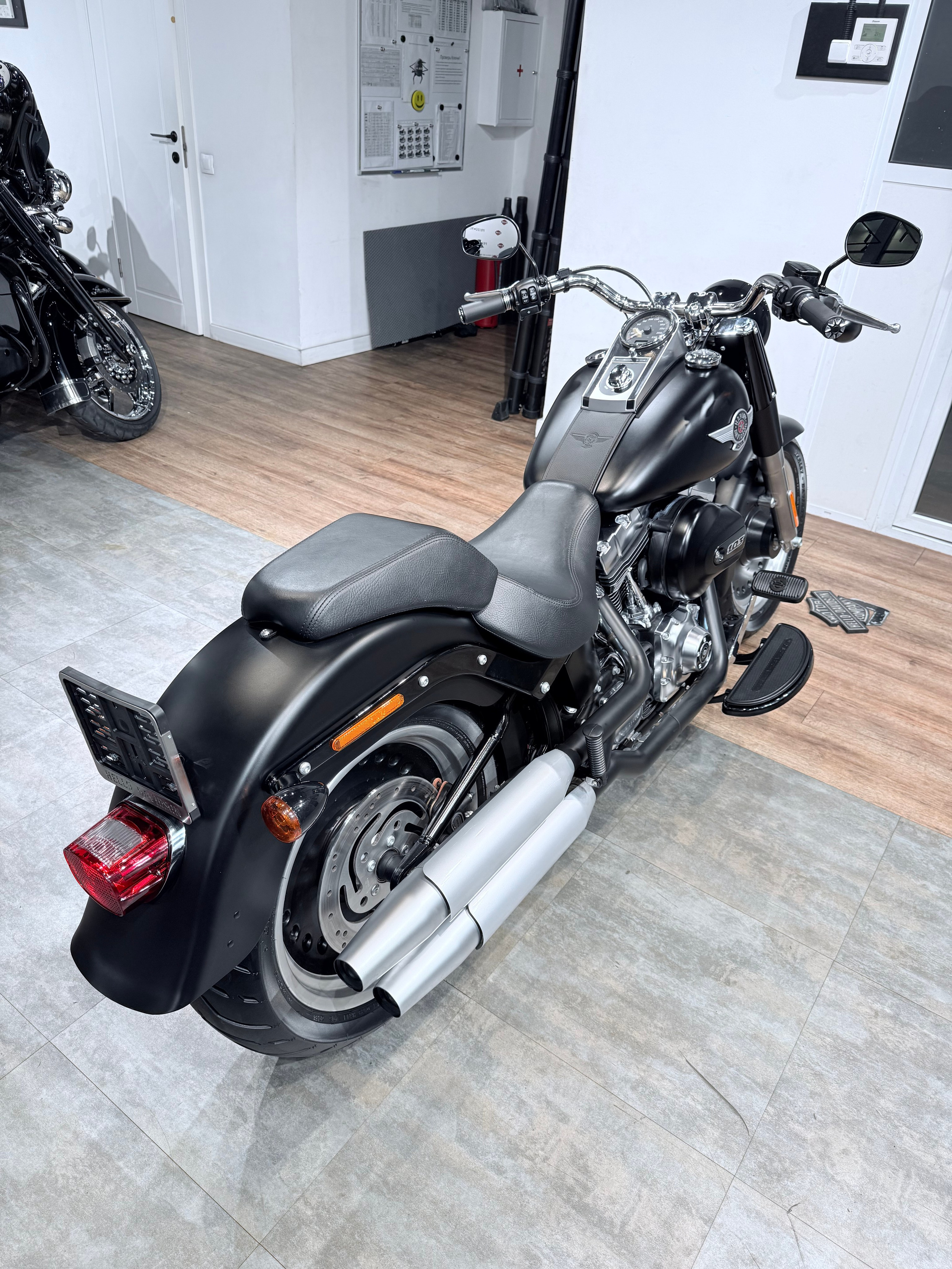 2017 Fat Boy 103 АВS Blаck Dеnim. Hello Davidson, Москва. Только хорошие мотоциклы…