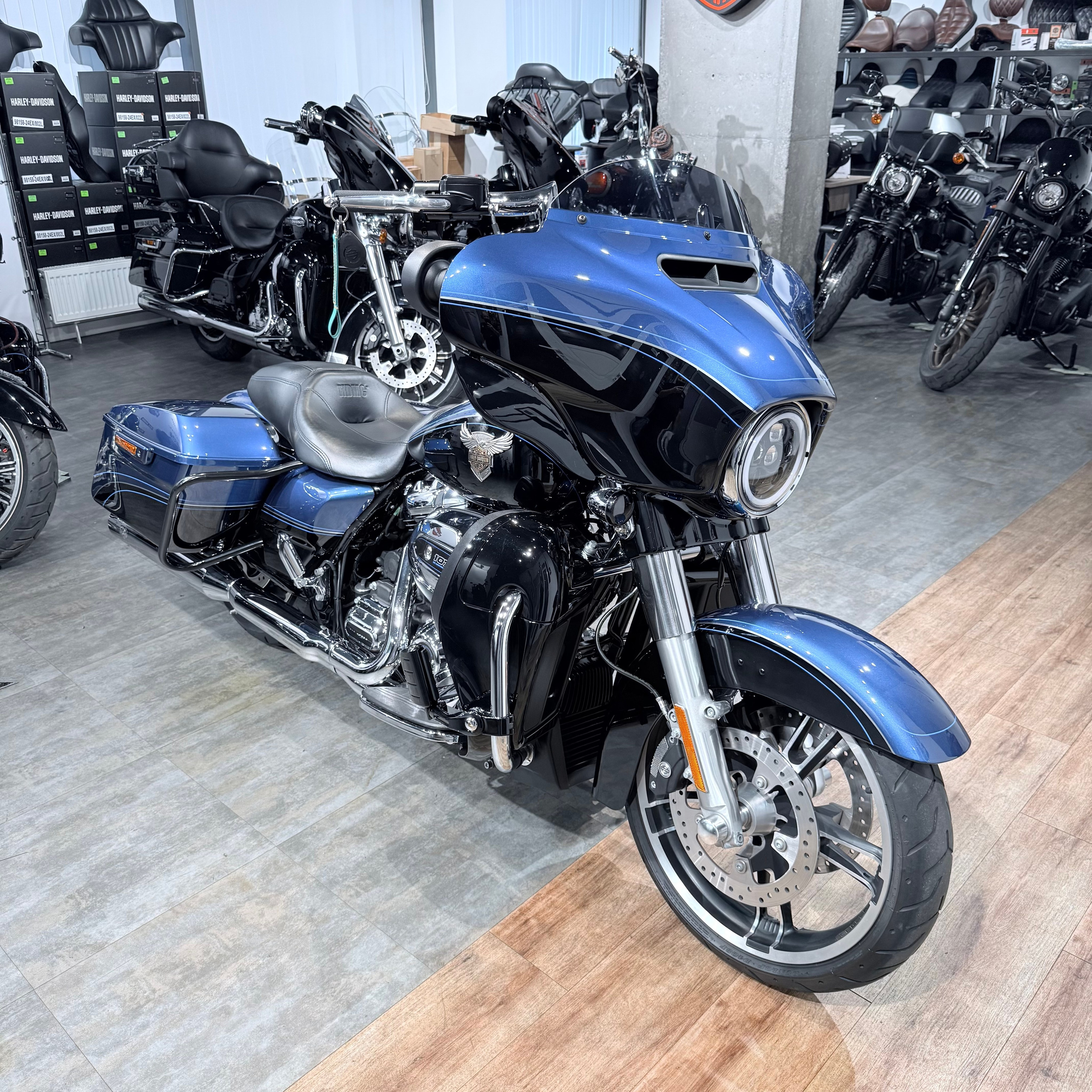 2018 Street Glide 115 Yеаrs Аnnivеrsary. Hello Davidson, Москва. Только хорошие мотоциклы…
