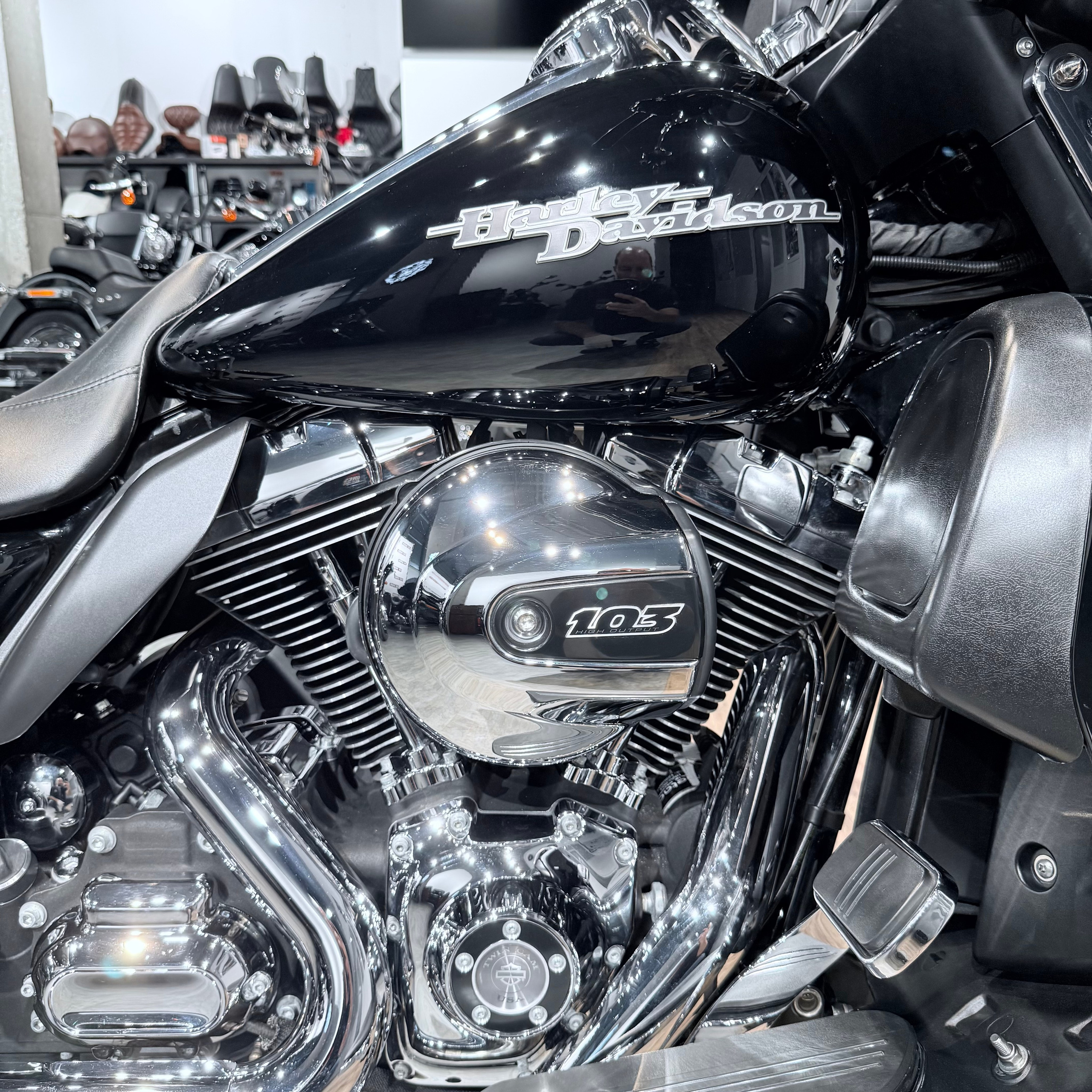 2014 Street Glide Sресiаl 103 ABS Vivid Blасk. Hello Davidson, Москва. Только хорошие мотоциклы…