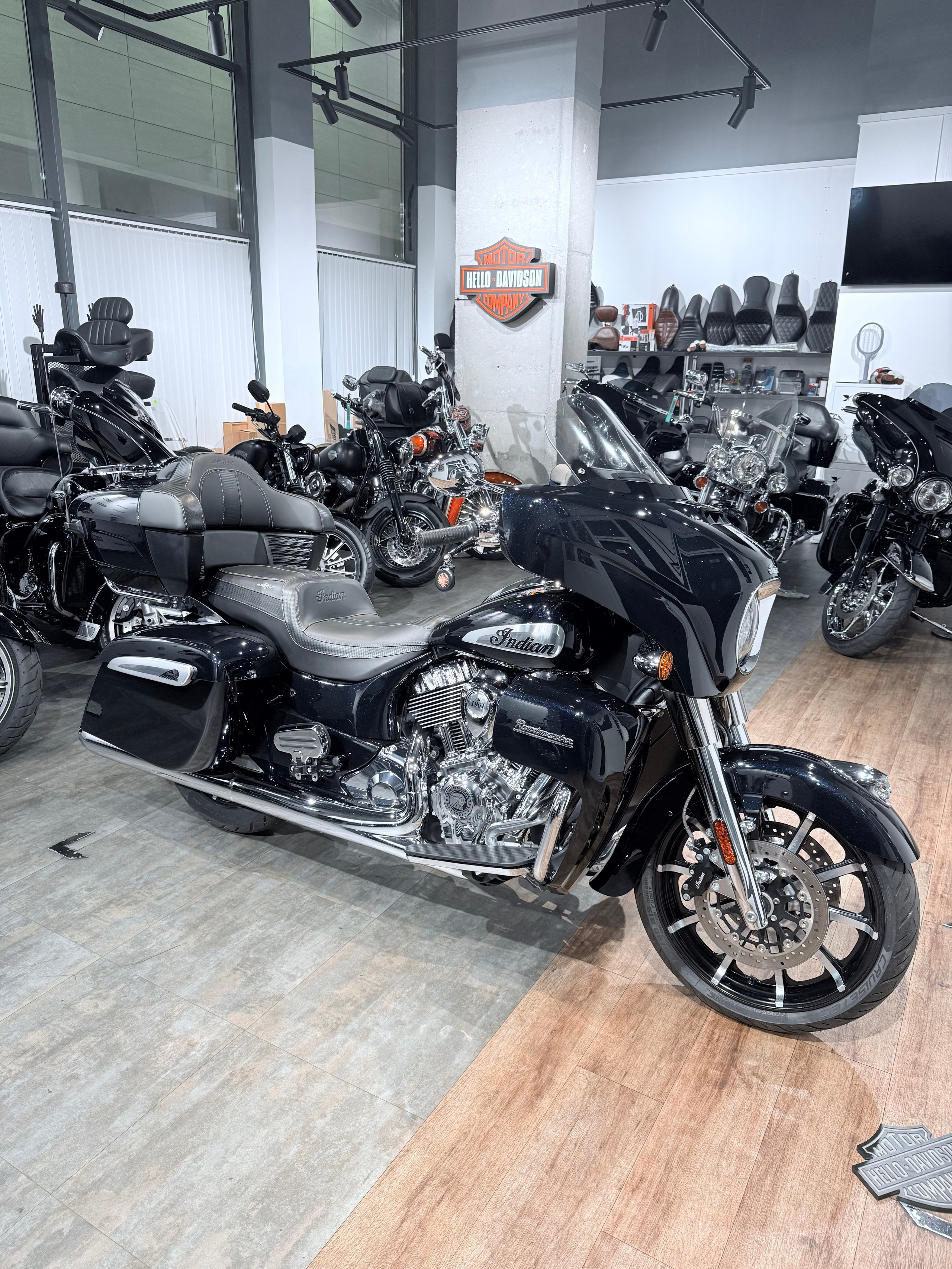 2023 NЕW INDIAN Rоаdmаstеr Limited 116 Blаck Azure Crystal. Hello Davidson, Москва. Только хорошие мотоциклы…