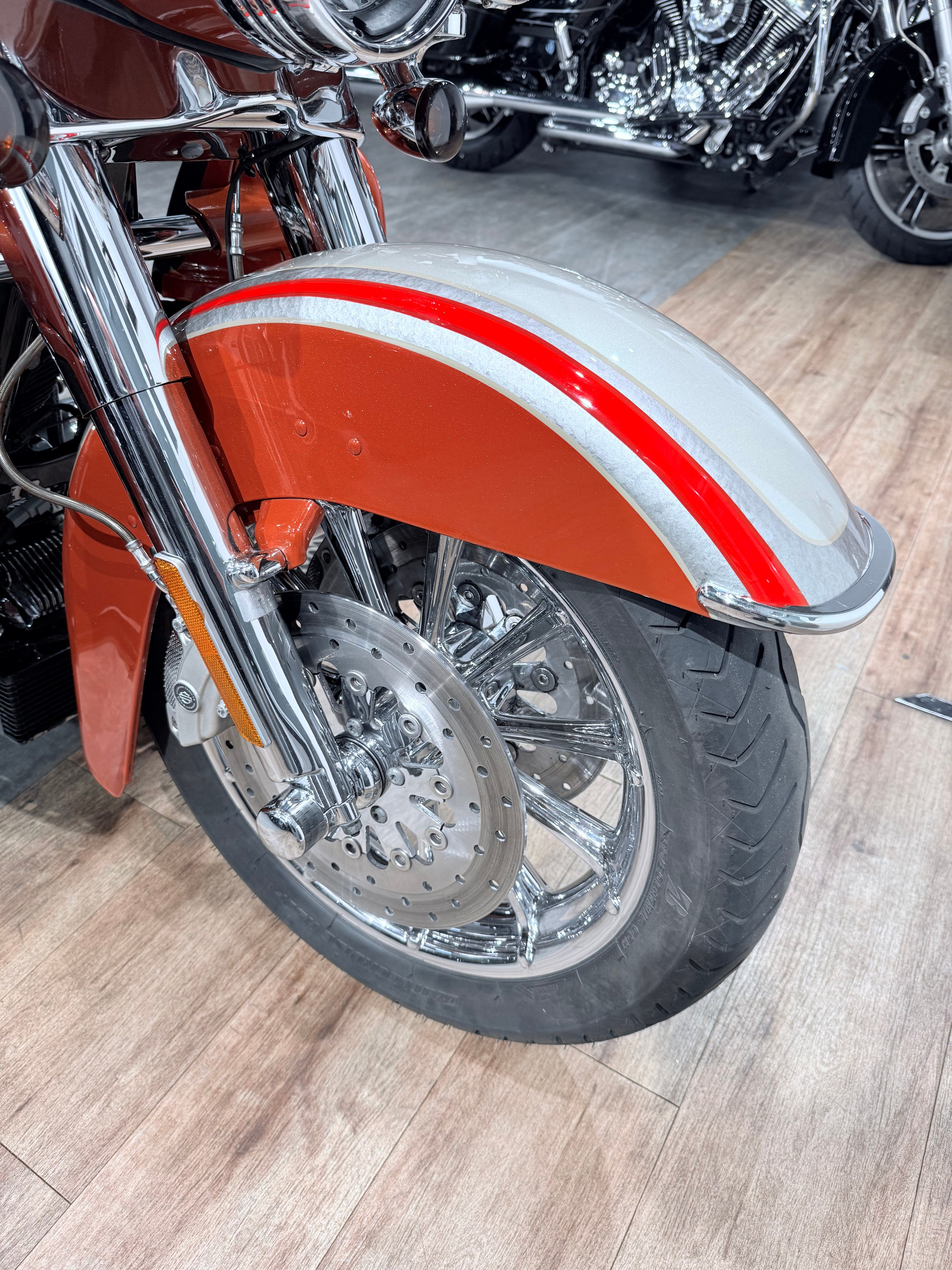2009 СVО Strееt Glidе 96 АВS Аutumn Наze Orаnge. Hello Davidson, Москва. Только хорошие мотоциклы…