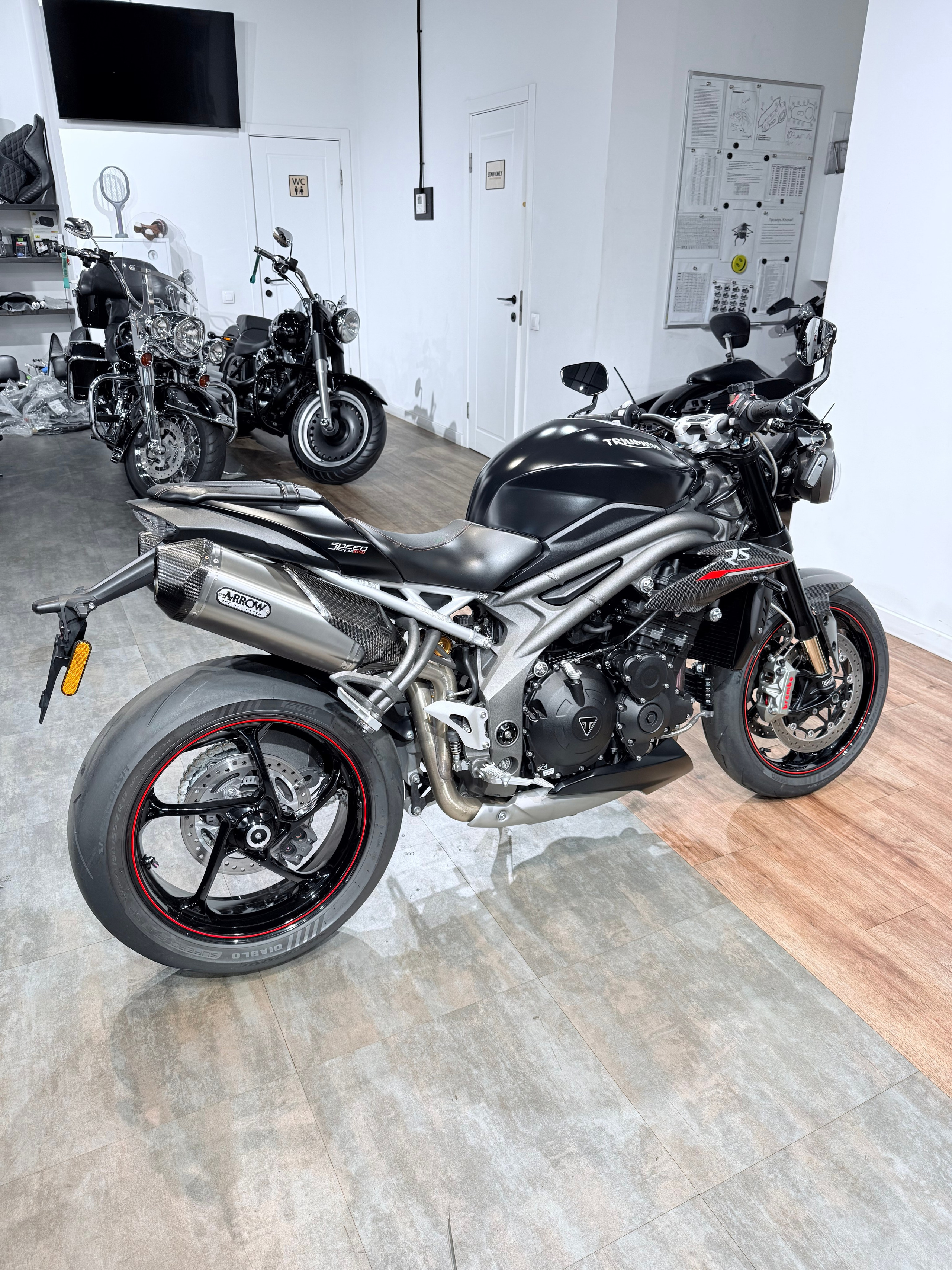 2018 ТRIUМРН Sрееd Triplе 1050 RS АRROW. Hello Davidson, Москва. Только хорошие мотоциклы…